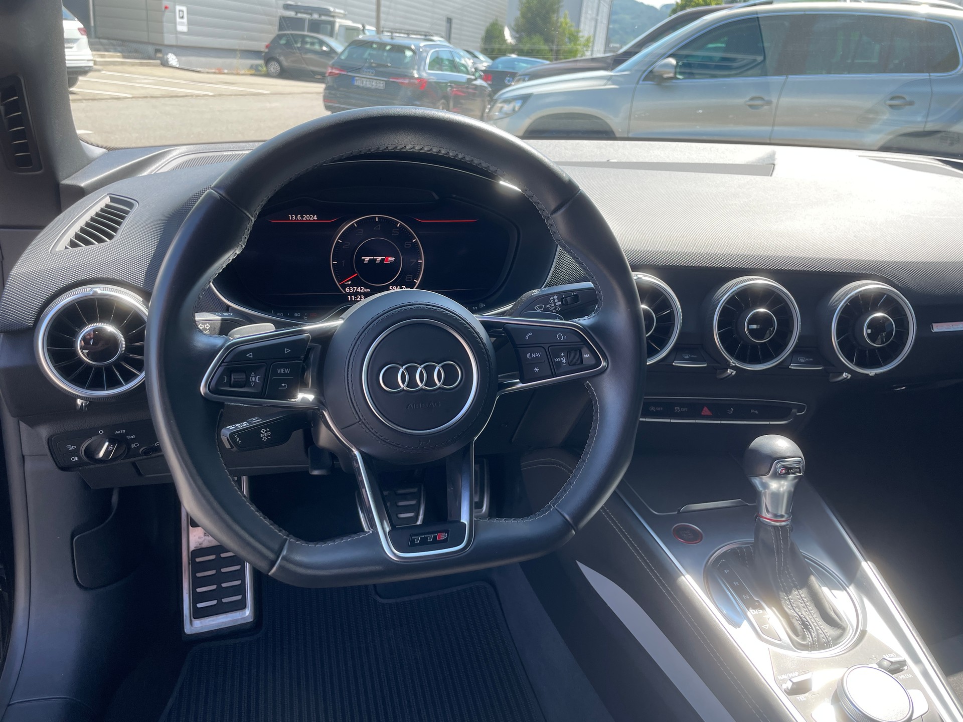 AUDI TTS Roadster 2.0 TFSI quattro S-tronic-image-15