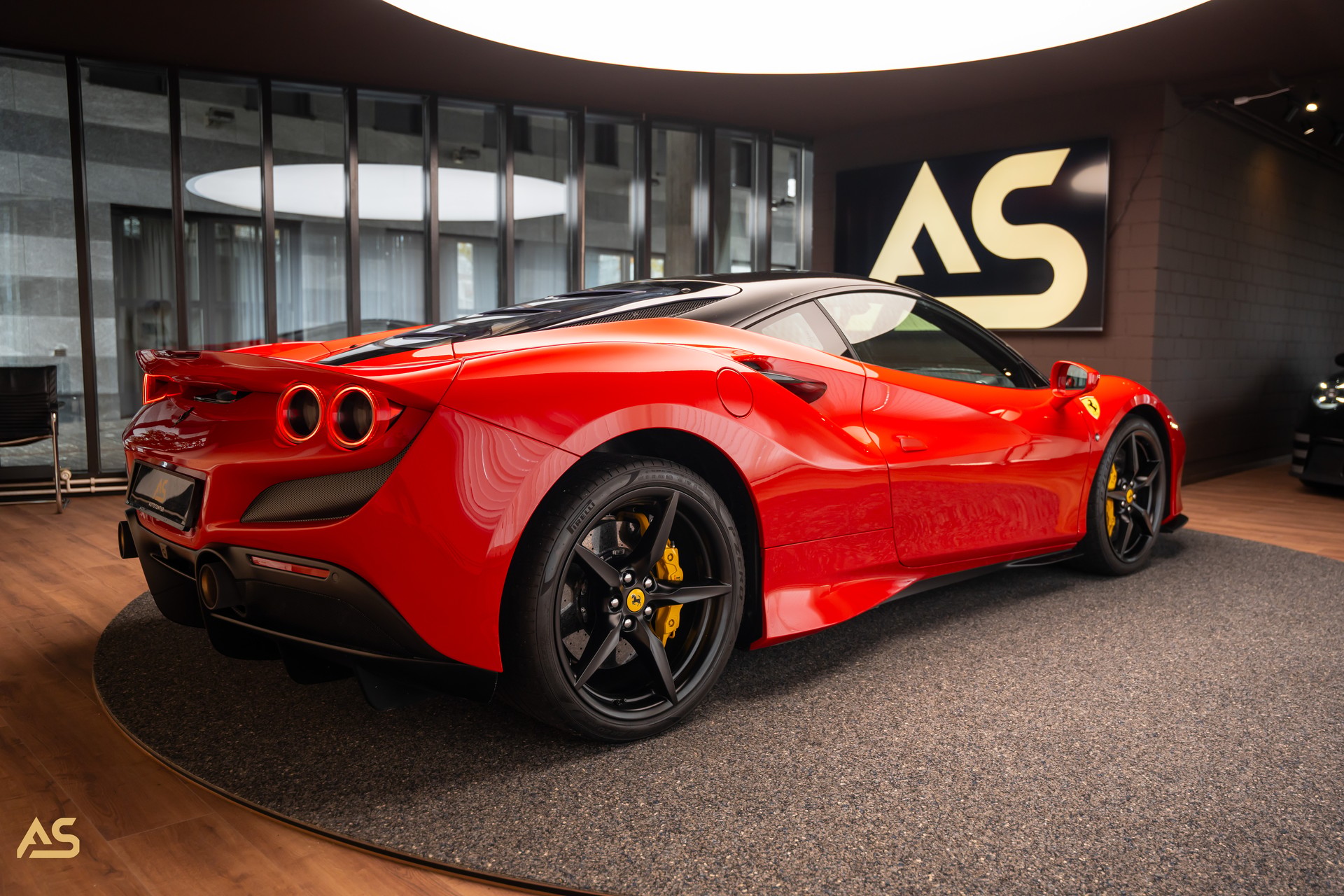 FERRARI F8 Tributo (CH) ROSSO CORSA | FERRARI GARANTIE | Liftsystem | Carbon-image-5