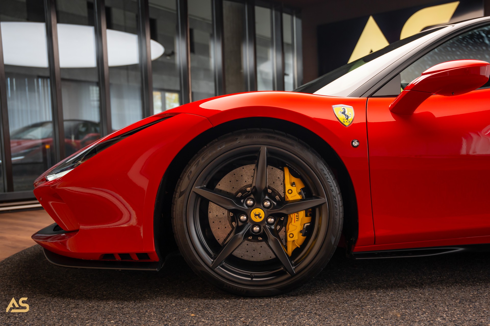 FERRARI F8 Tributo (CH) ROSSO CORSA | FERRARI GARANTIE | Liftsystem | Carbon-showroom-element-2