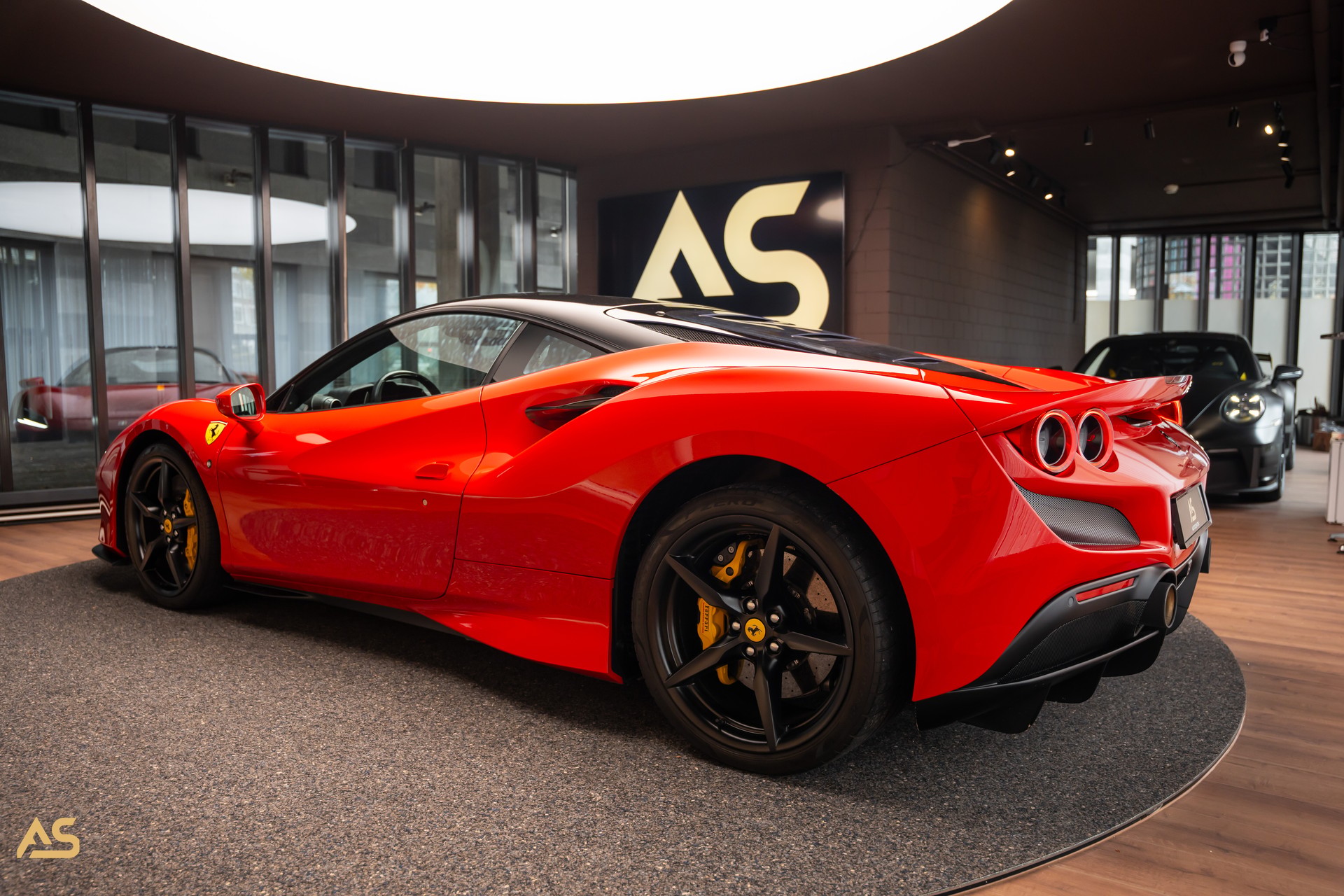 FERRARI F8 Tributo (CH) ROSSO CORSA | FERRARI GARANTIE | Liftsystem | Carbon-image-4