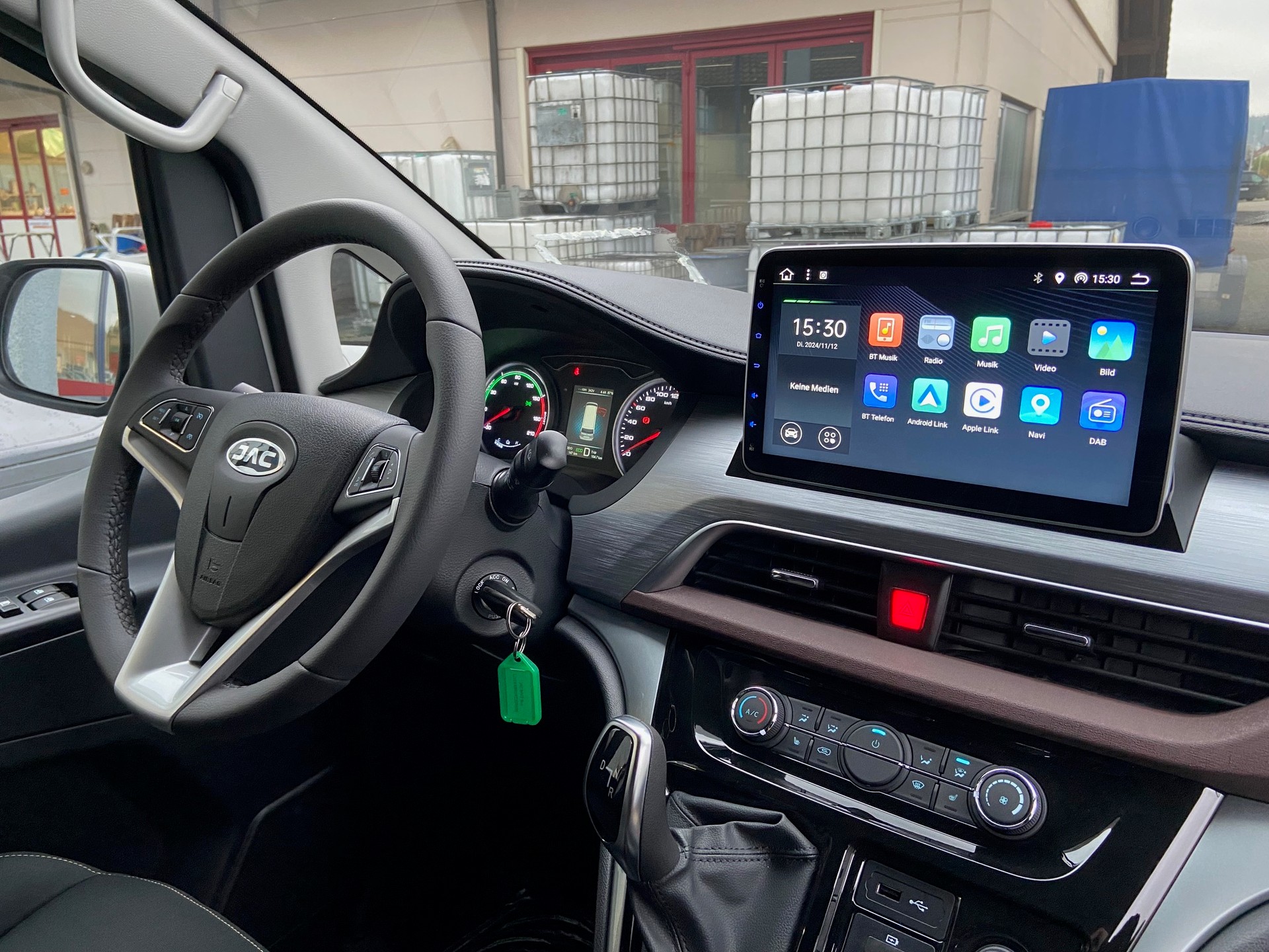 JAC M3ev-image-6