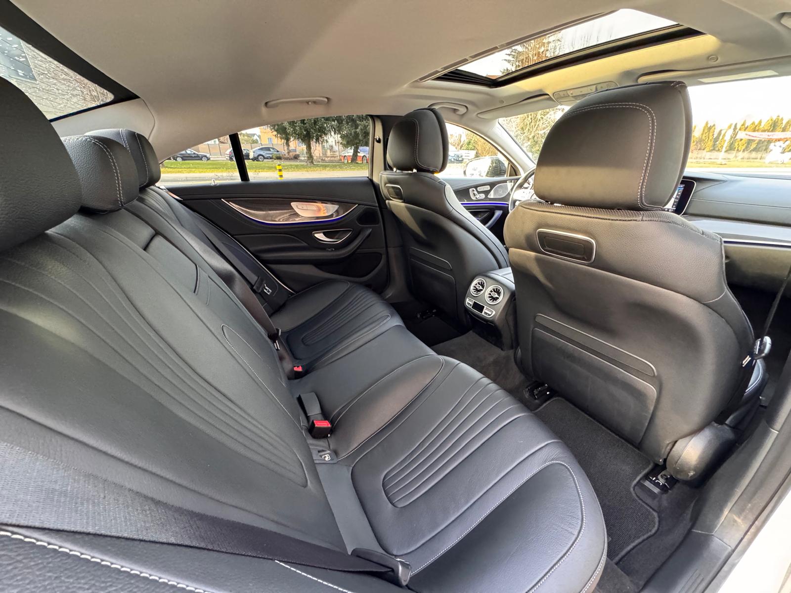 MERCEDES-BENZ CLS 450 4Matic AMG Line 9G-Tronic-image-7