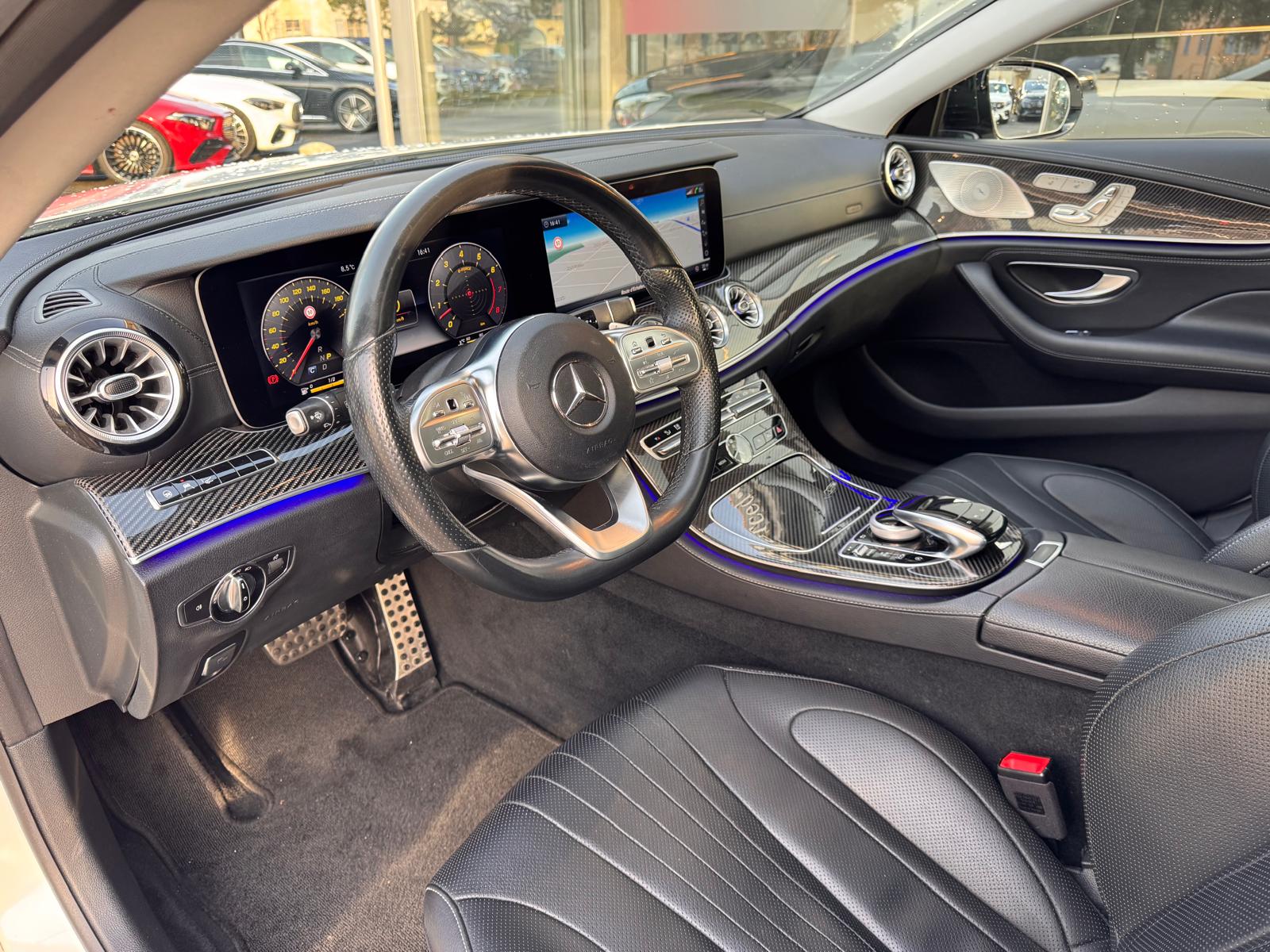MERCEDES-BENZ CLS 450 4Matic AMG Line 9G-Tronic-image-10