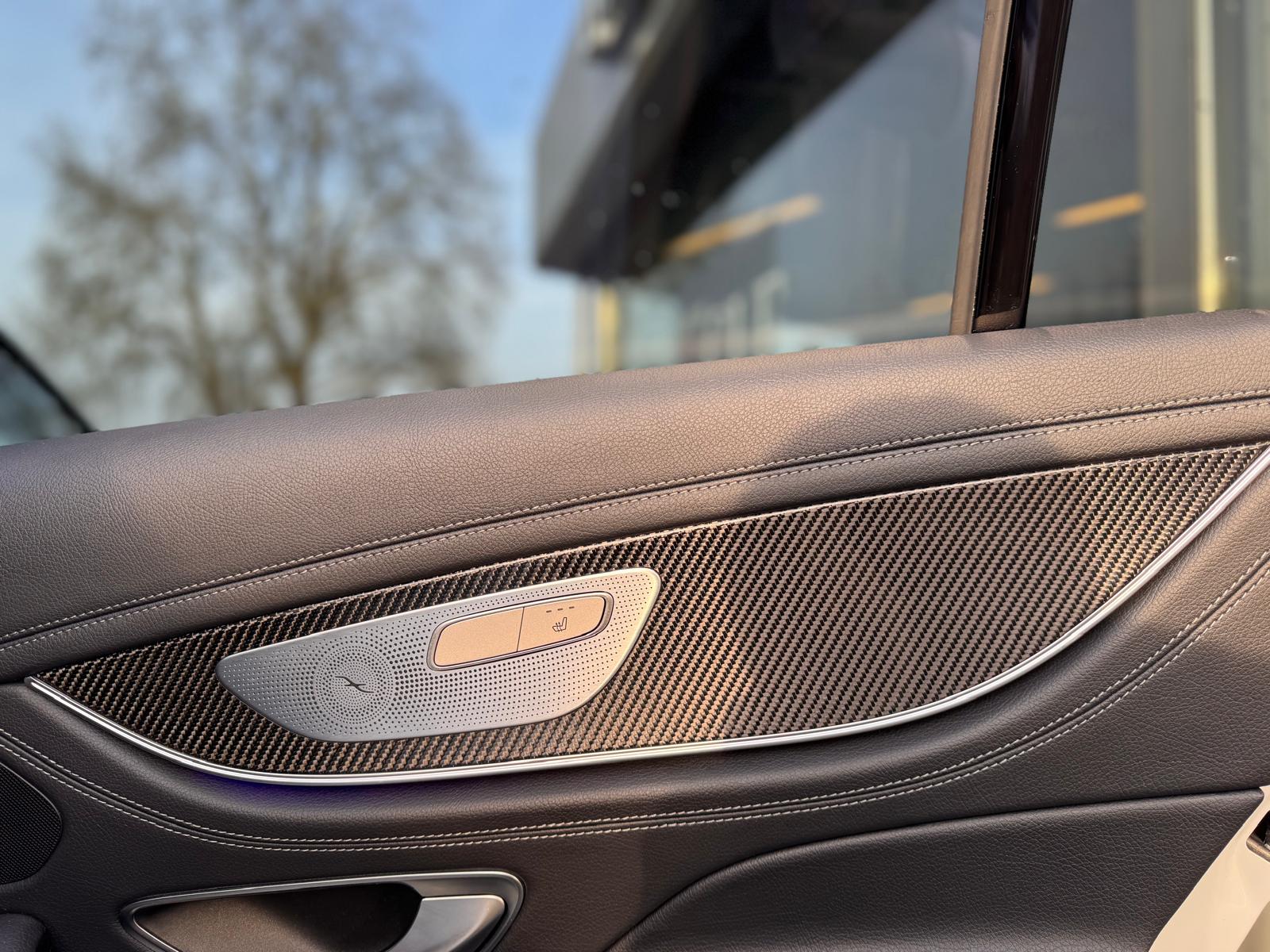 MERCEDES-BENZ CLS 450 4Matic AMG Line 9G-Tronic-image-8
