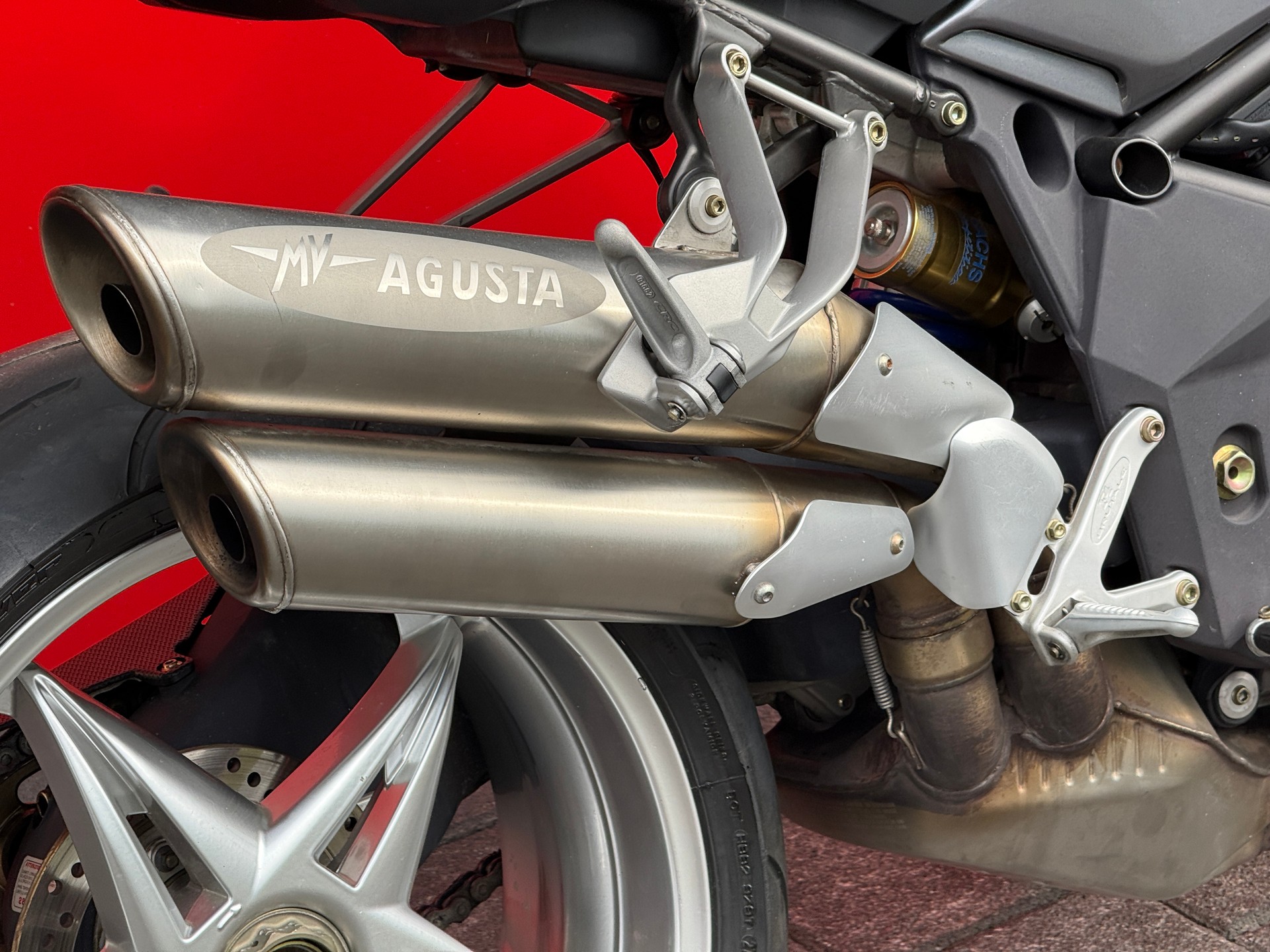 MV AGUSTA Brutale 750 S-image-5