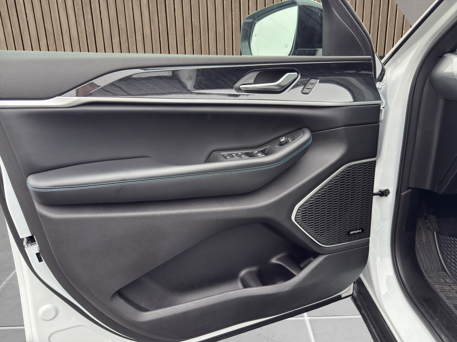 JEEP Grand Cherokee 2.0 Plug-in-Hybrid Trailhawk 4xe-image-9