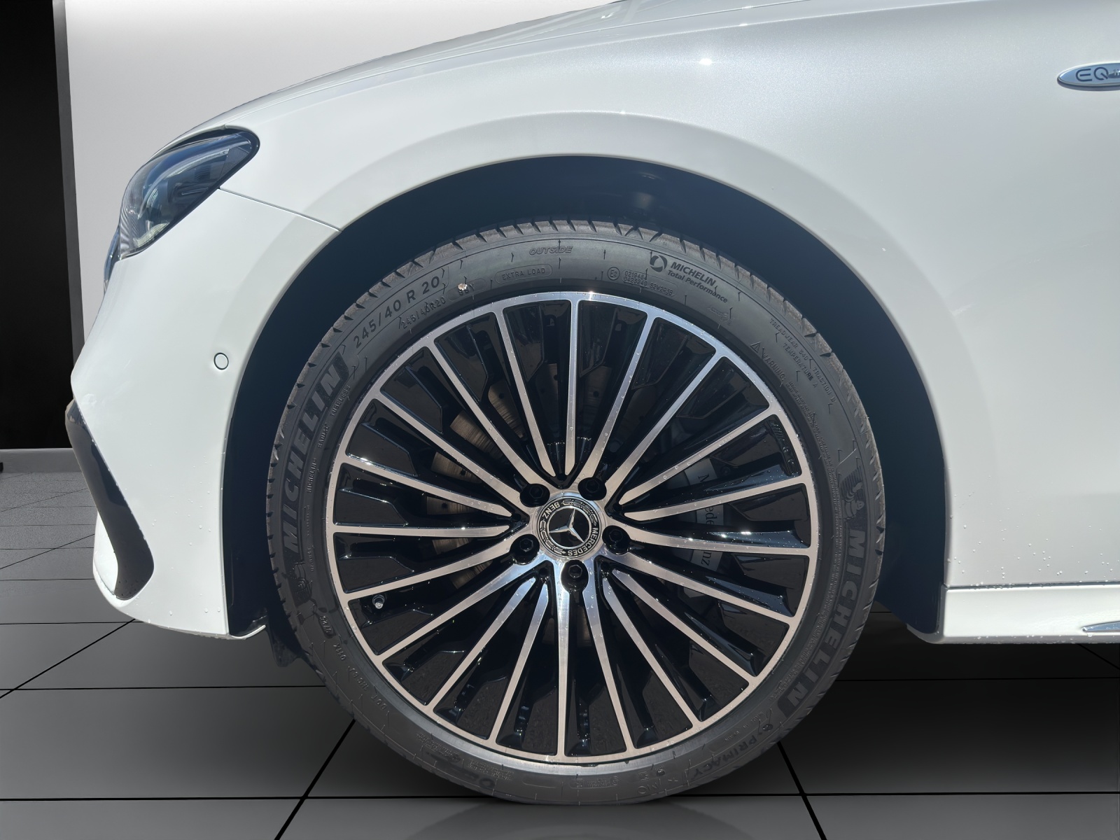 Image MERCEDES-BENZ E-400 E 400 e 4Matic 9G-Tronic