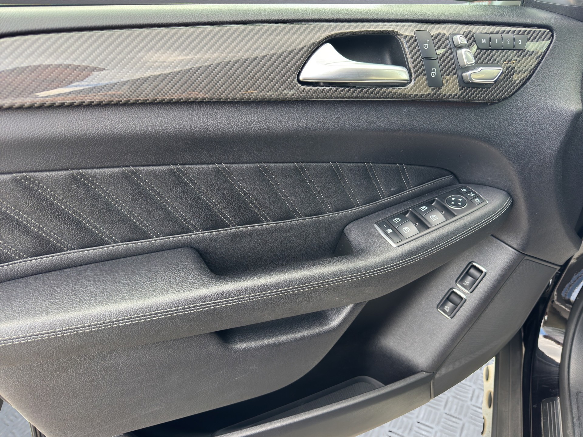 MERCEDES-BENZ GLE Coupé 450 AMG 4Matic 9G-Tronic-image-9