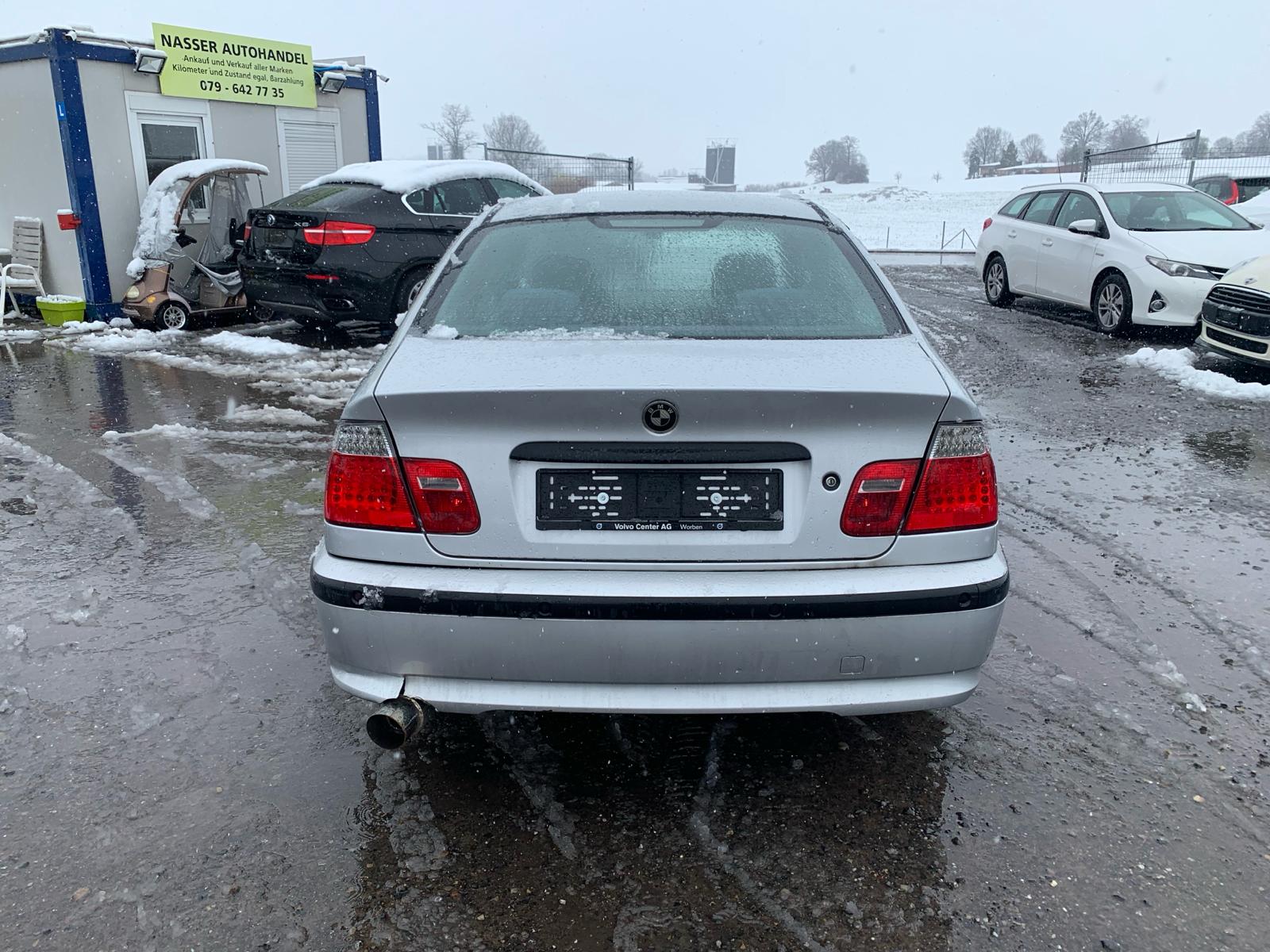 BMW 316i-image-6