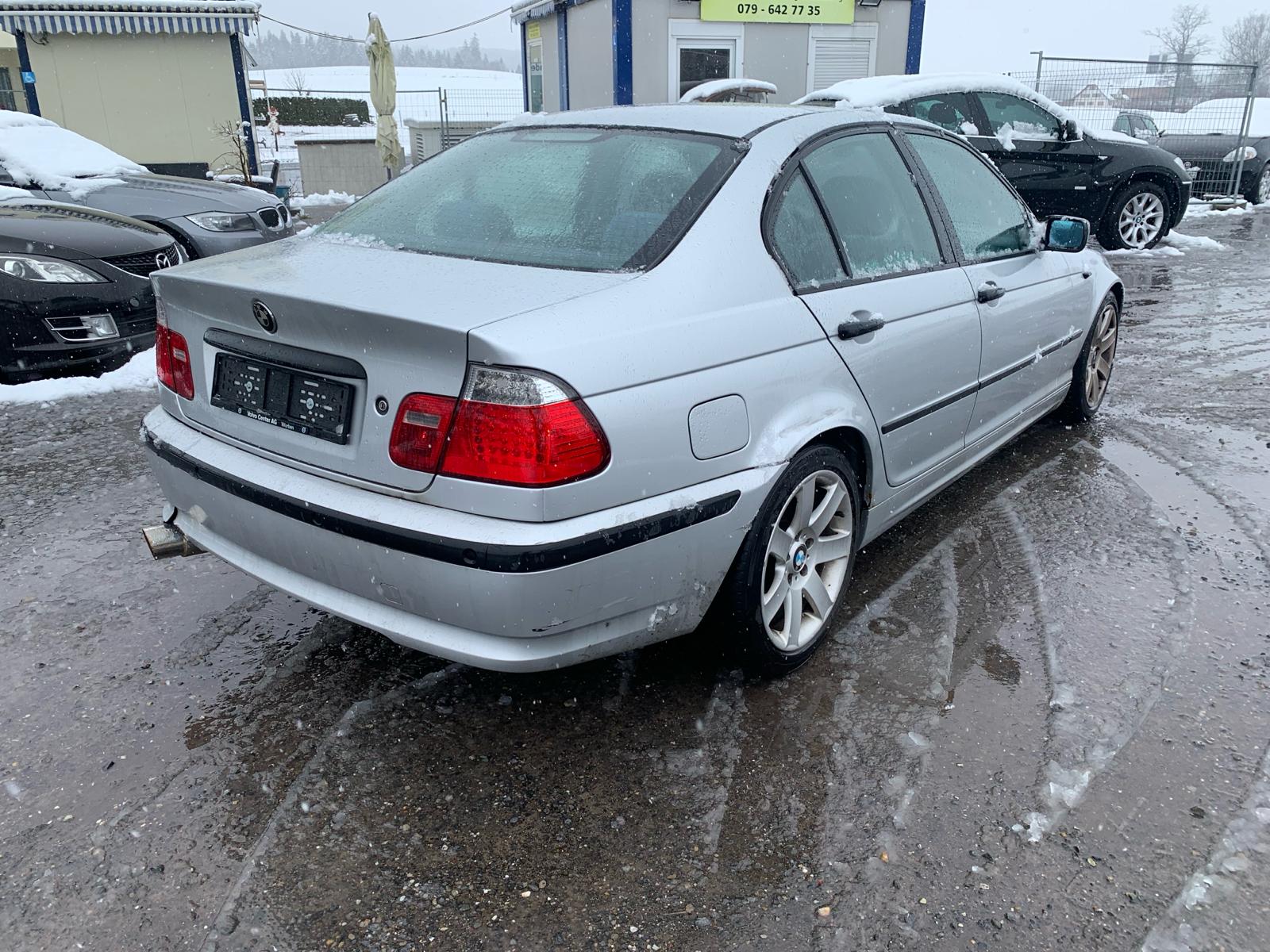 BMW 316i-image-7