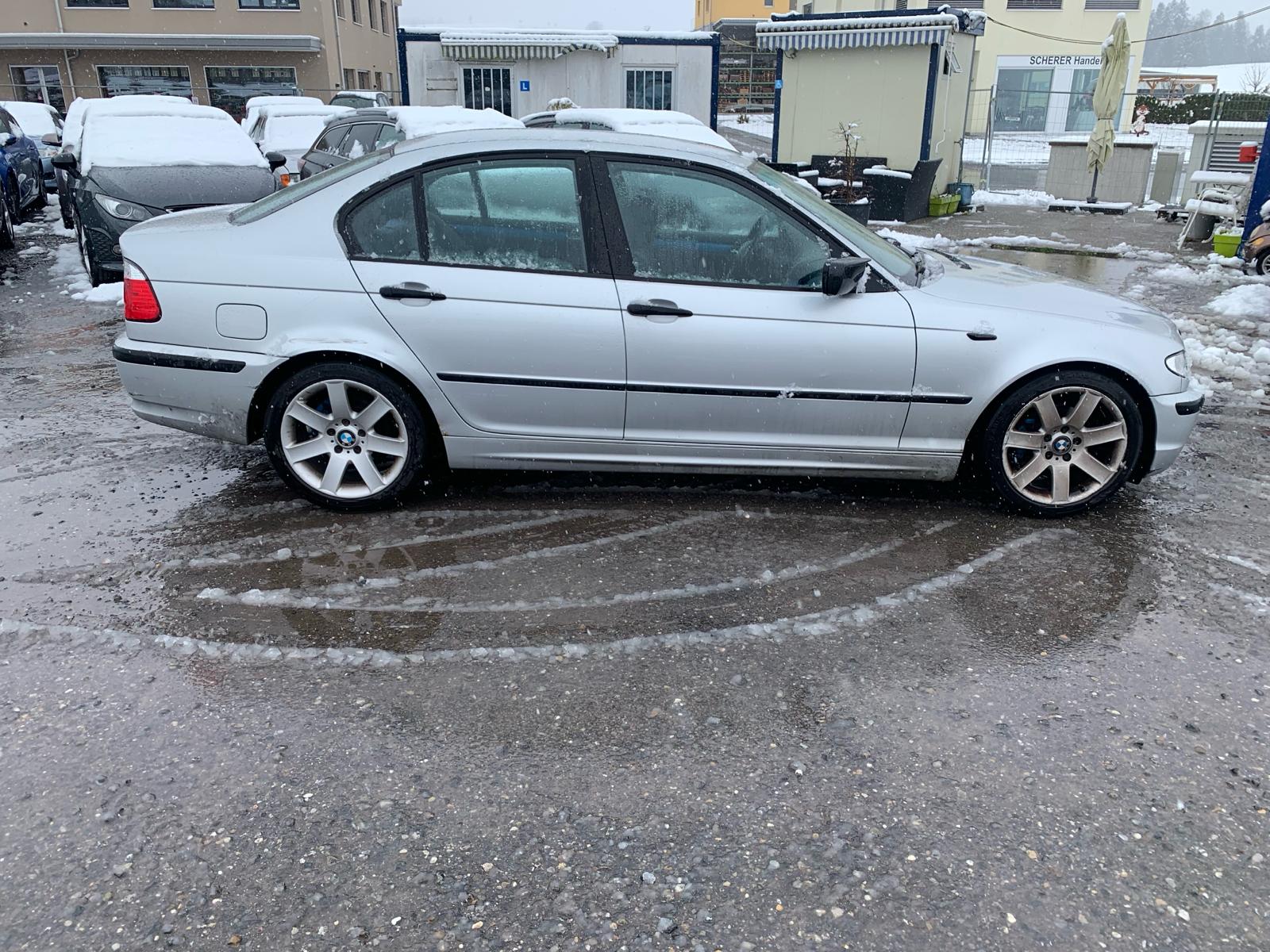 BMW 316i-image-5