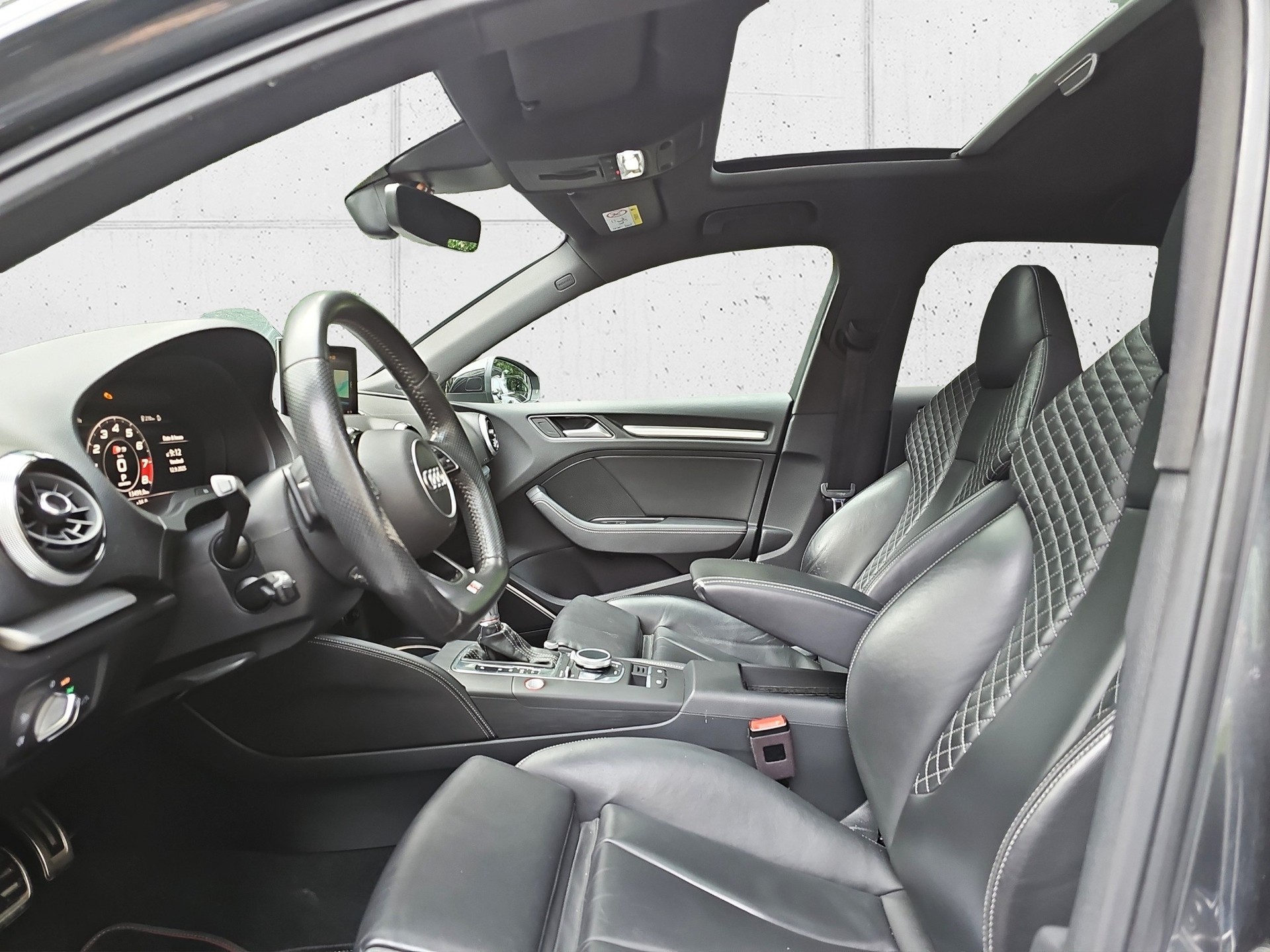 AUDI S3 Sportback 2.0 TFSI quattro S-tronic-image-10