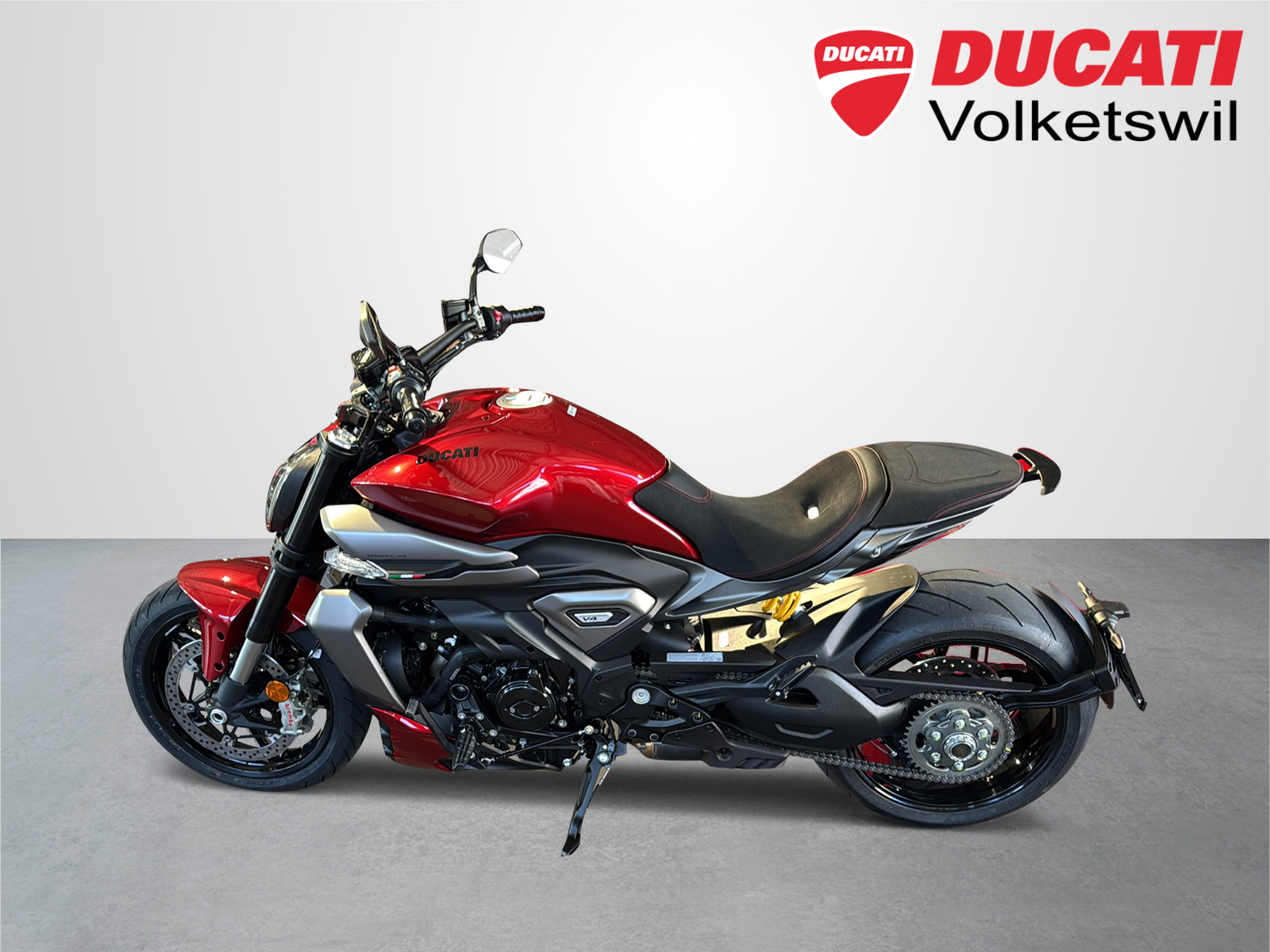 DUCATI XDiavel V4-showroom-element-2
