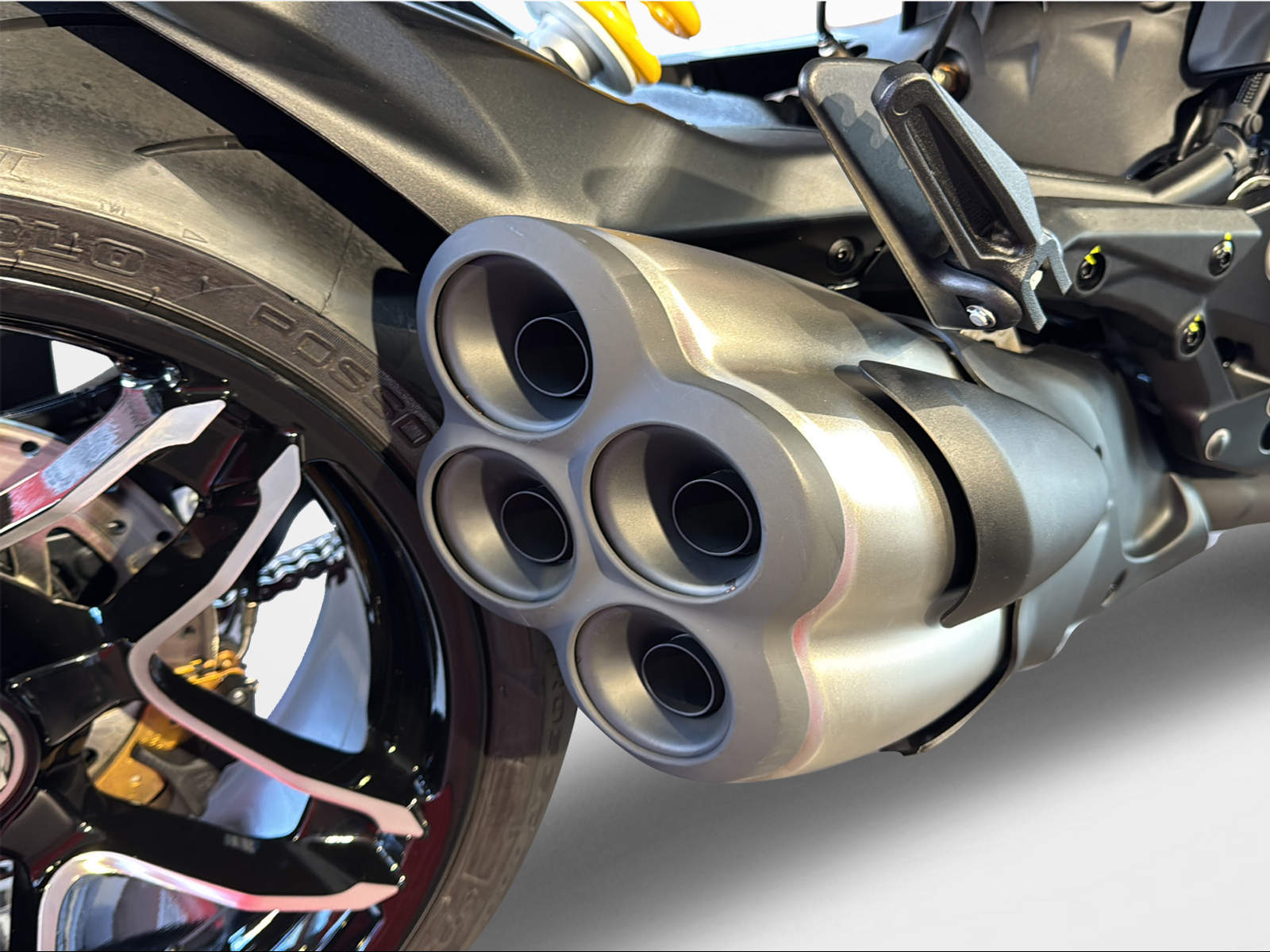 DUCATI XDiavel V4-image-13
