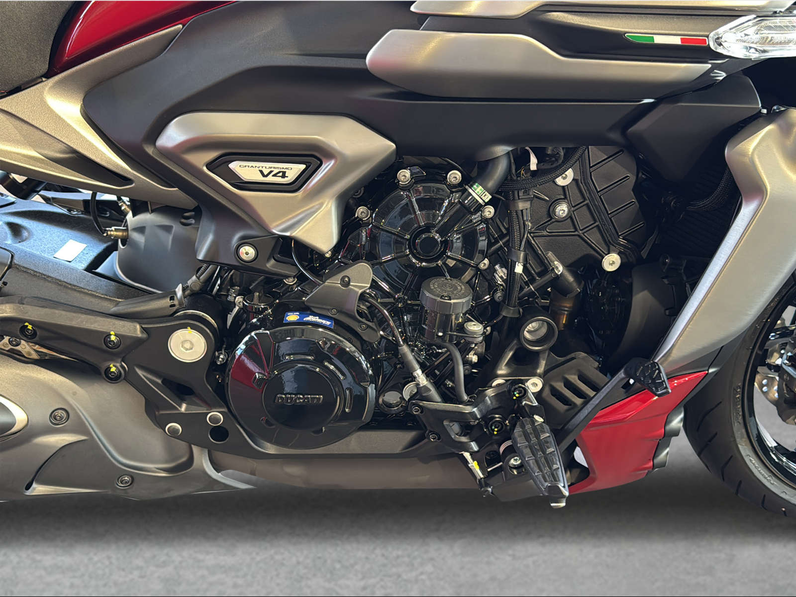 DUCATI XDiavel V4-image-7