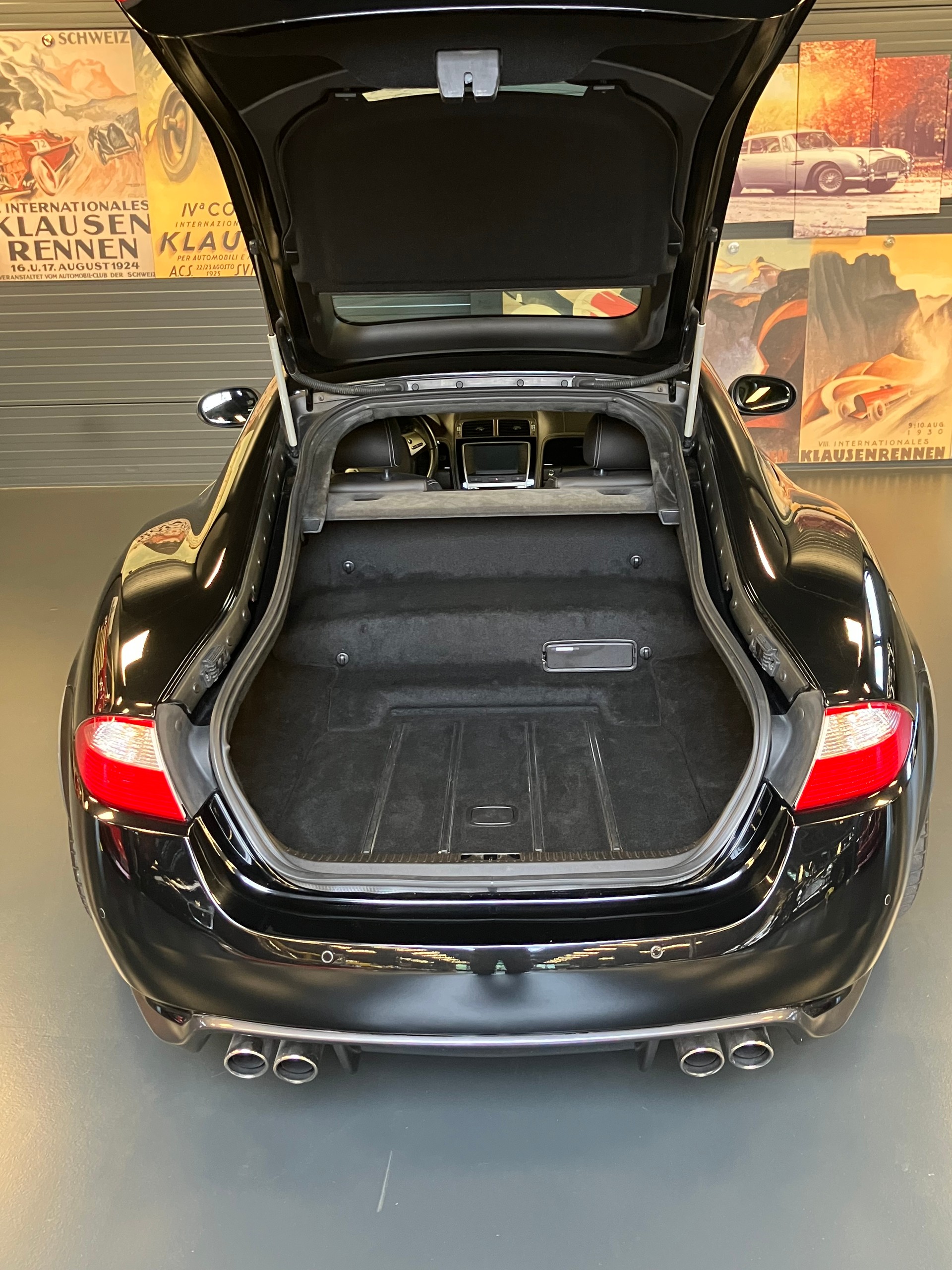 JAGUAR XKR-S 4.2 V8 SC Automatic-image-6