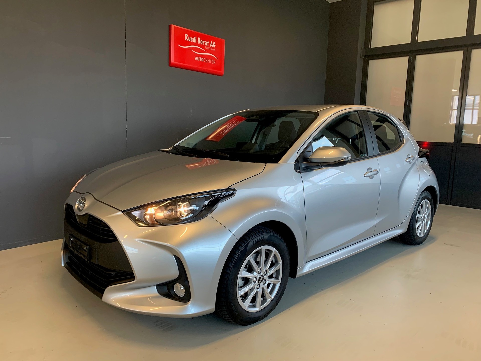 TOYOTA Yaris 1.5 VVT-i HSD Comfort-image-0