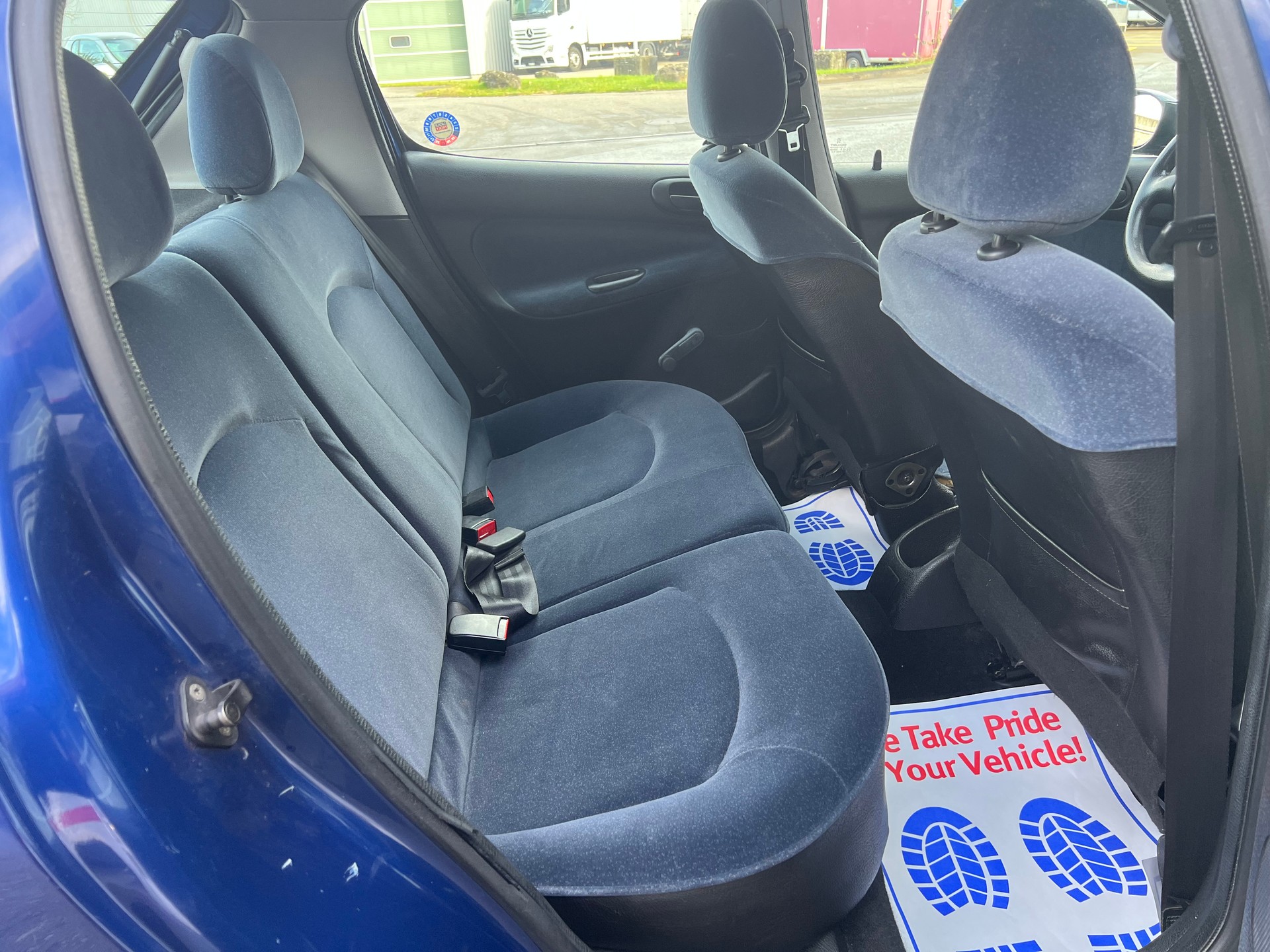 PEUGEOT 206 1.6 XT Premium-image-7