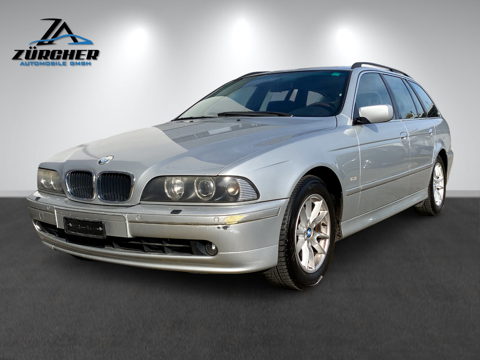 BMW 530i Touring-image-0
