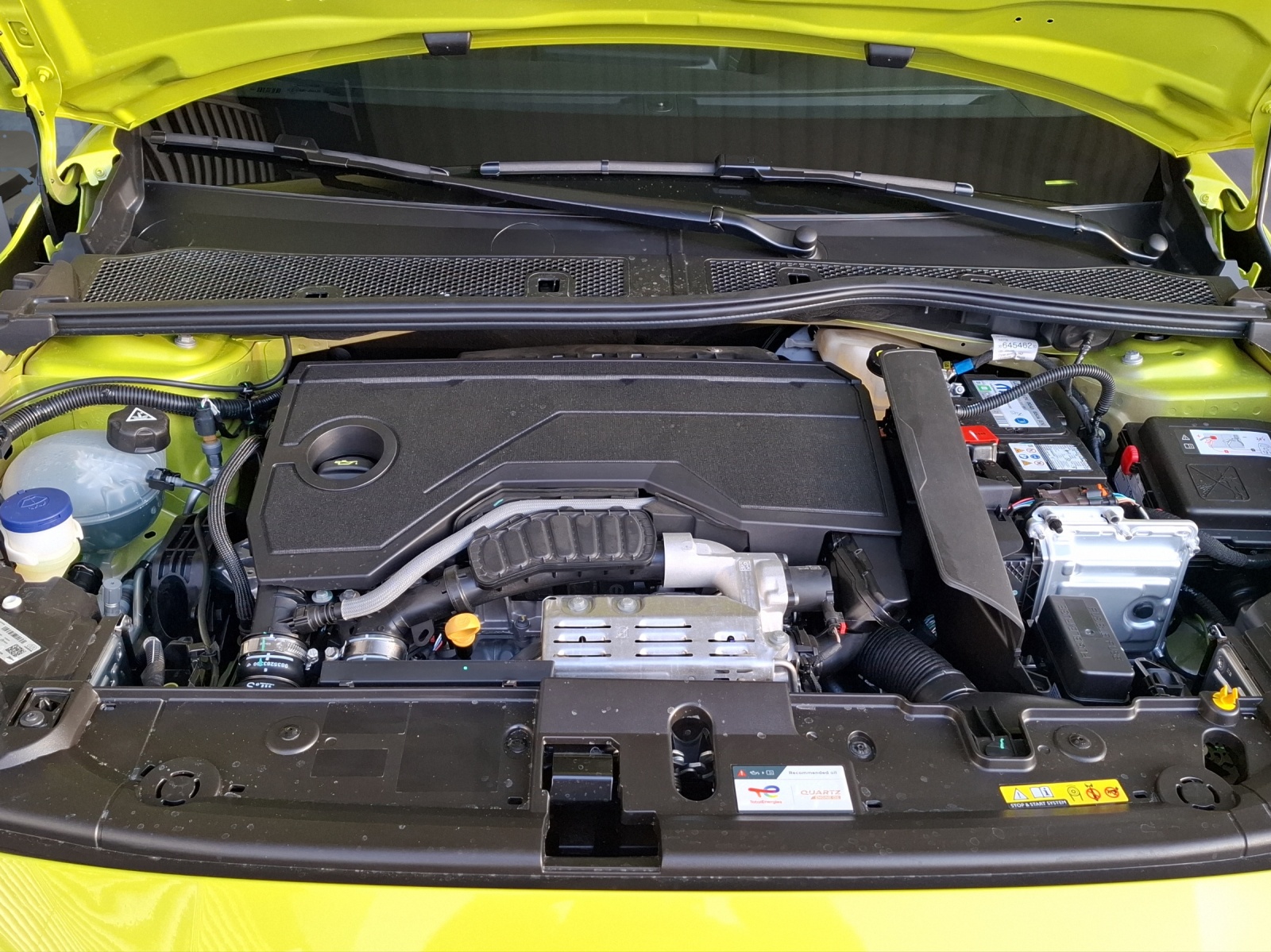 PEUGEOT 208 NEW 1.2 MHEV 110 GT-image-13