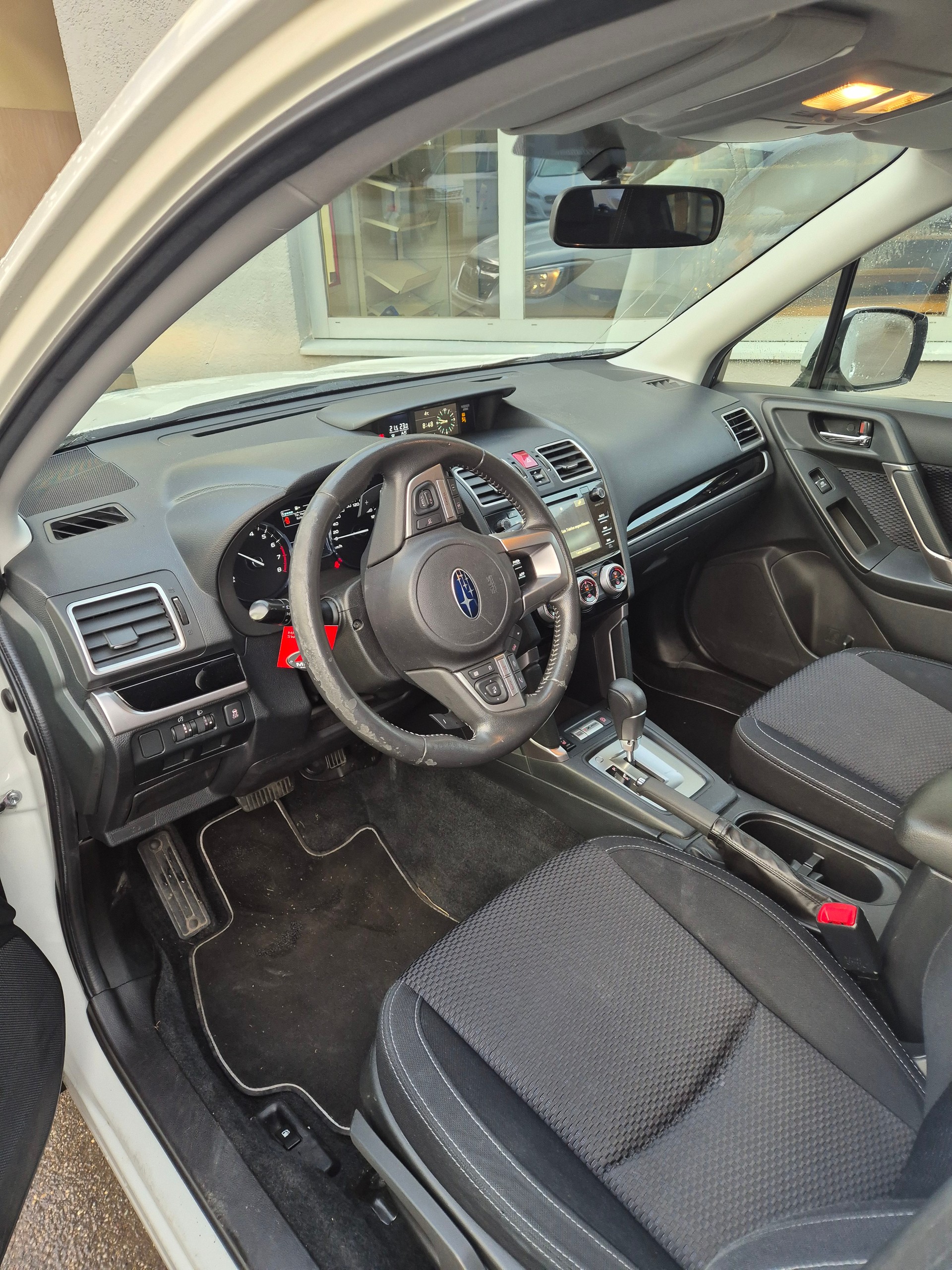 SUBARU XV 2.0 Swiss Plus AWD Lineartronic-image-6