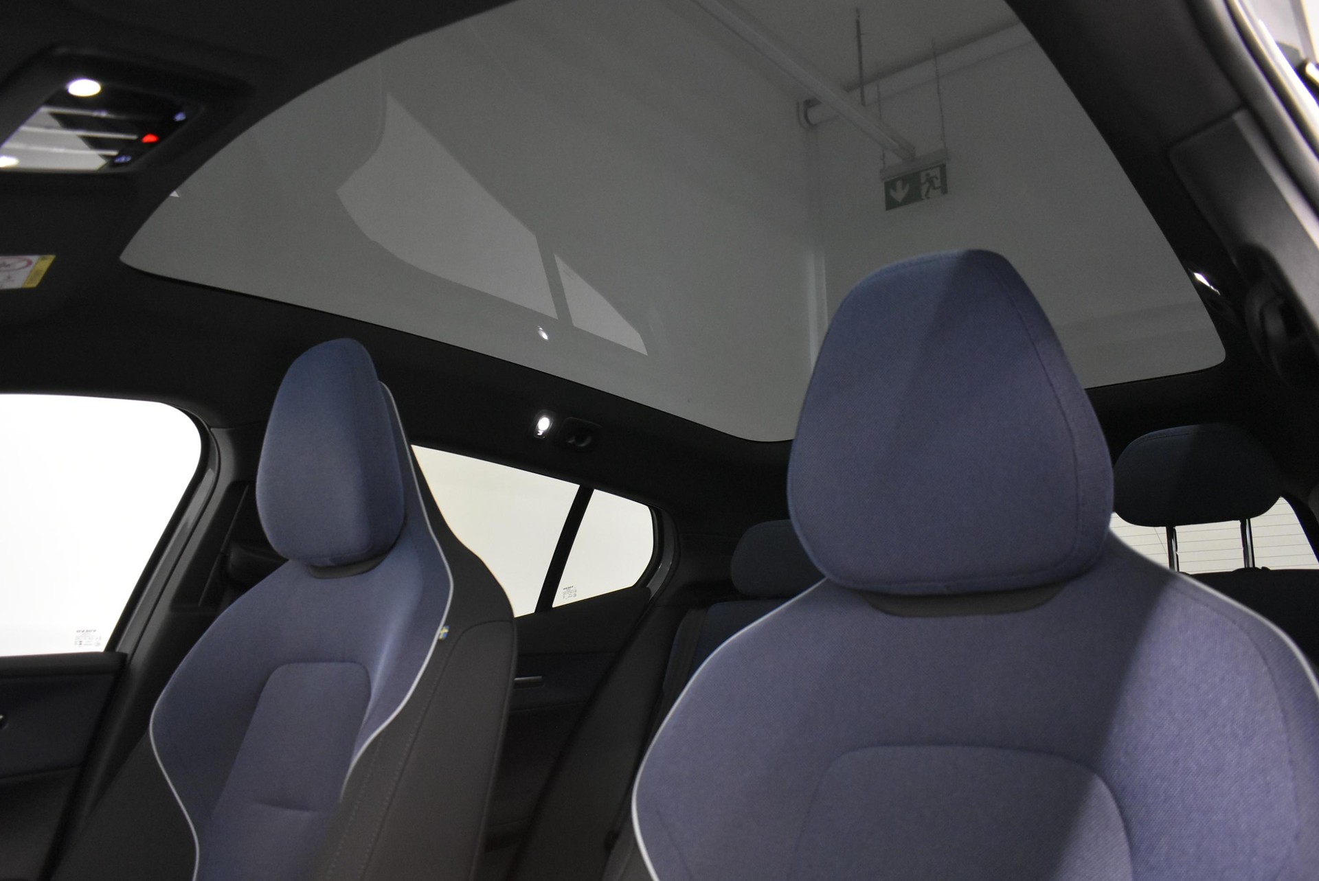 VOLVO EX30 E60 Ultra-image-13