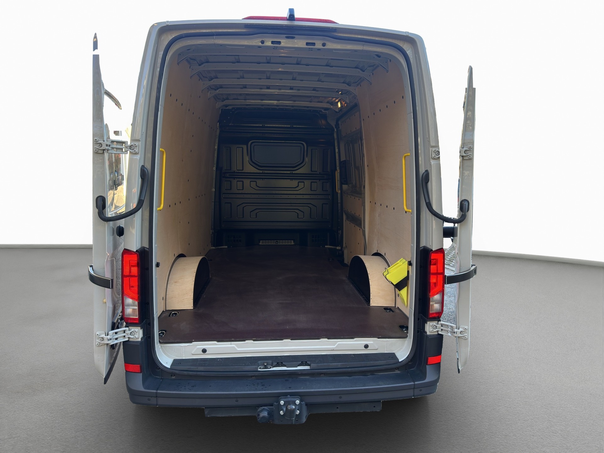 VW CRAFTER L3H3 4x4-image-8