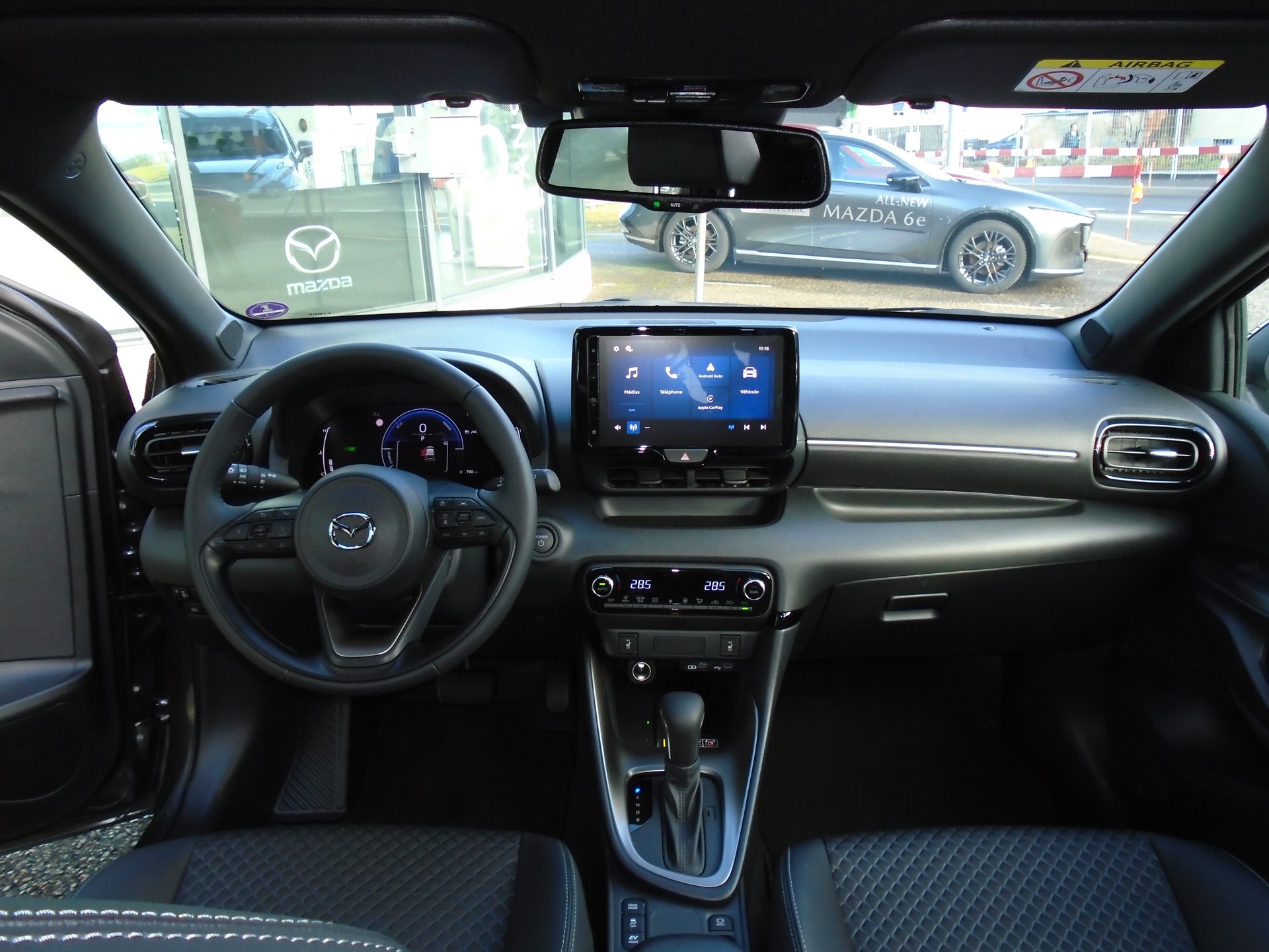 MAZDA 2 Hybrid Homura-image-8