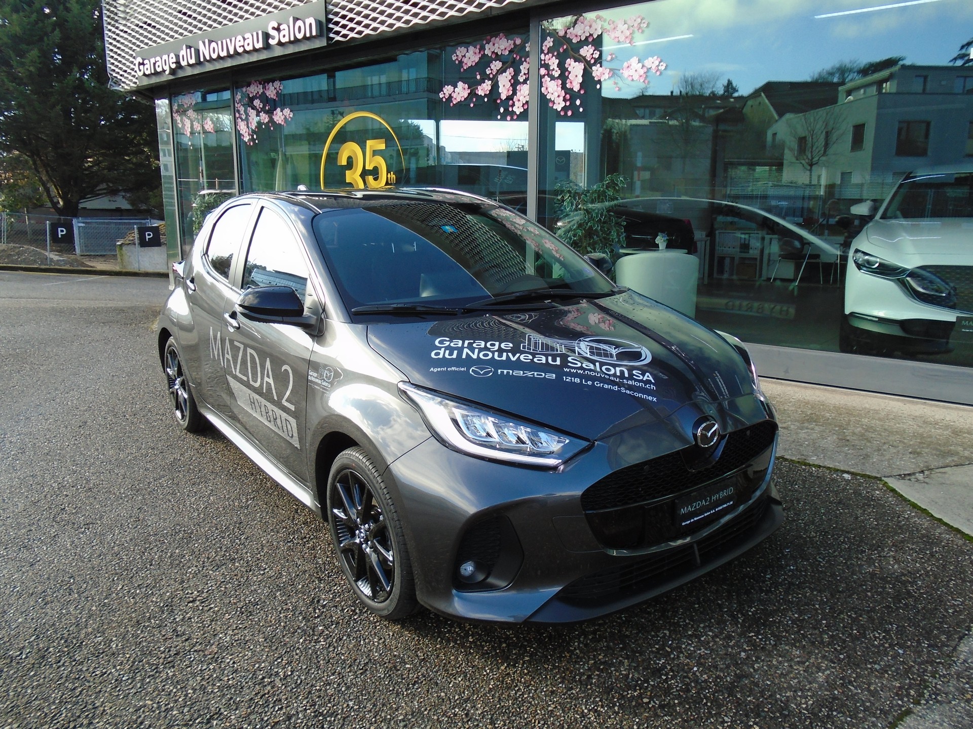 MAZDA 2 Hybrid Homura