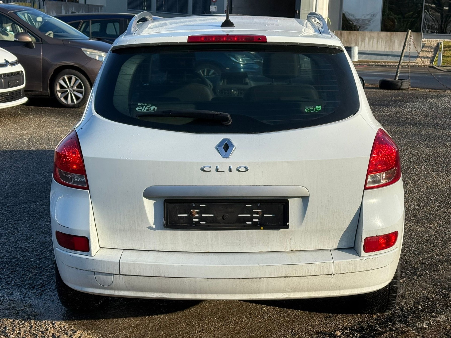 RENAULT Clio Grandtour 1.2 16V Turbo 20th Edition-image-7
