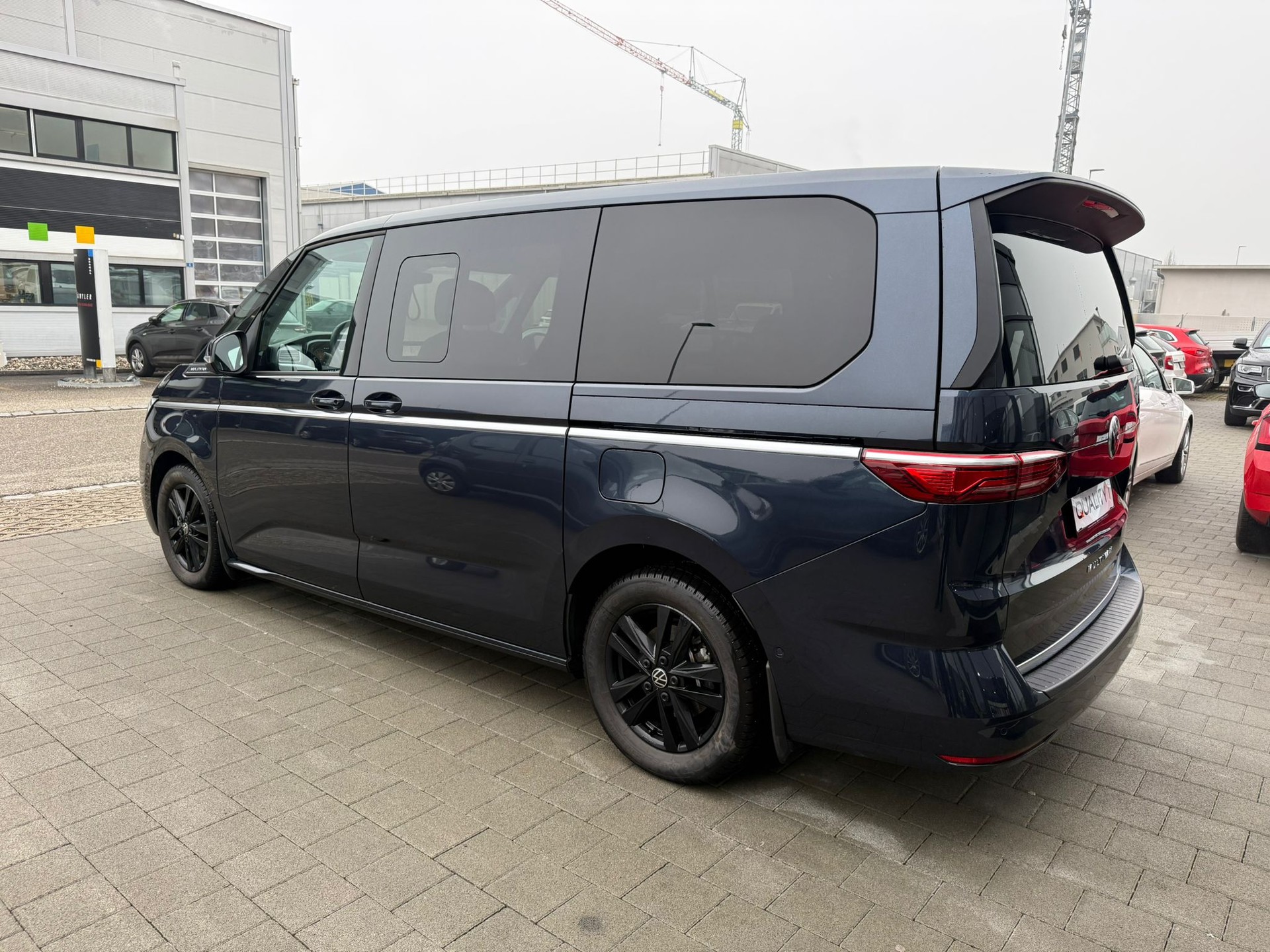 VW Multivan 2.0 TSI Style Liberty DSG Lang-image-7