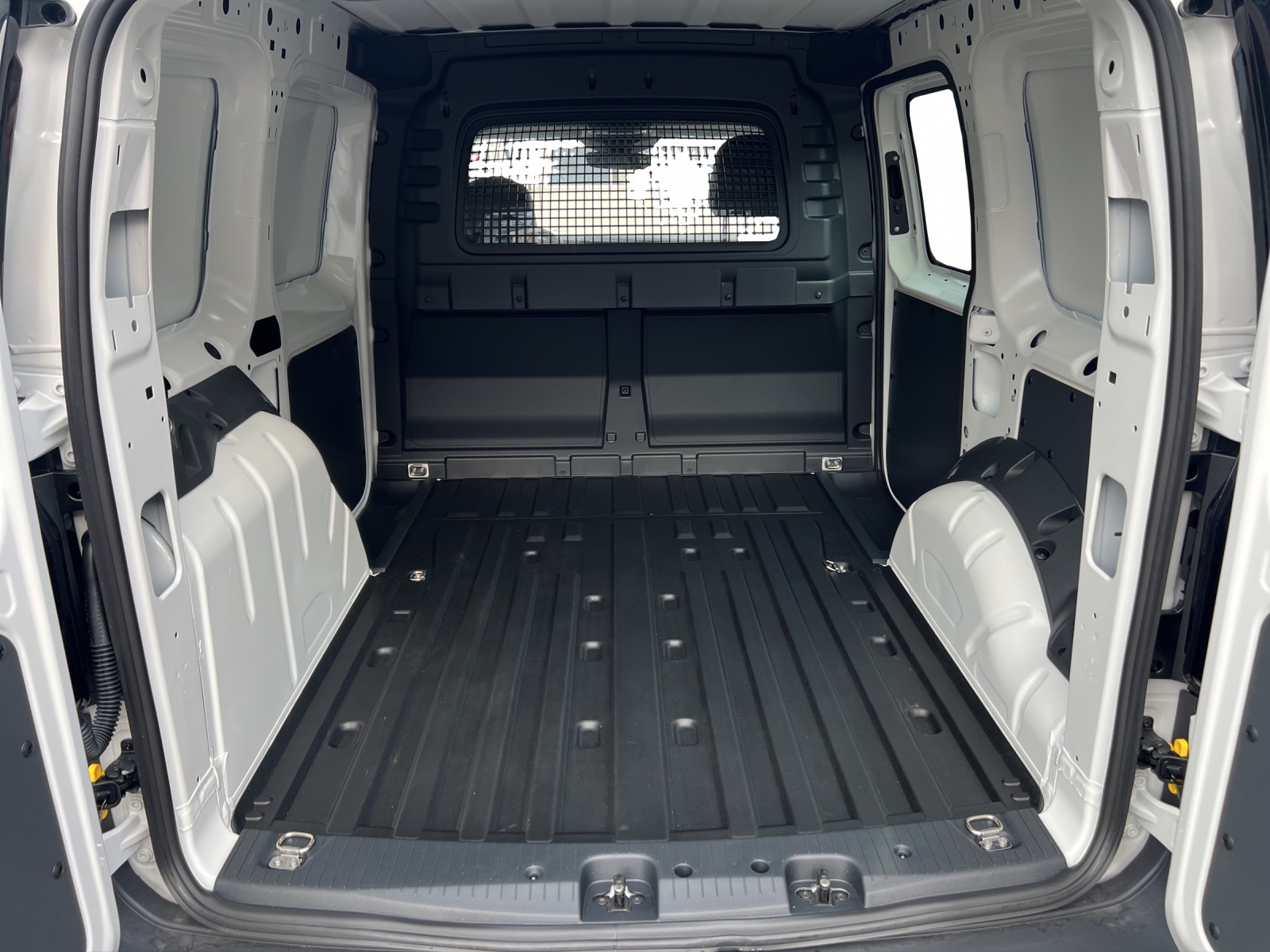 VW Caddy Cargo 1.5 TSI Entry DSG-image-13