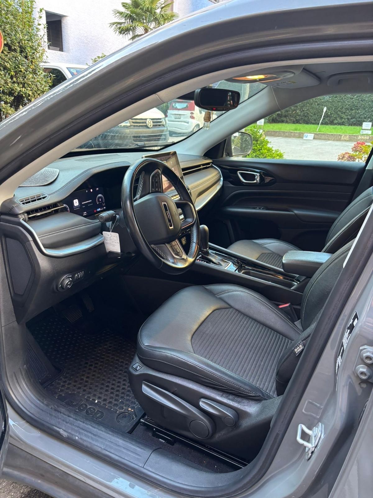 JEEP Compass 4x2 1.3 Limited DKG-image-10
