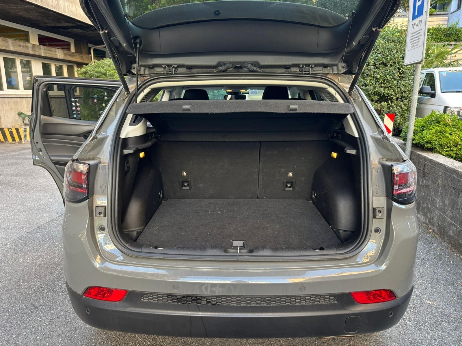 JEEP Compass 4x2 1.3 Limited DKG-image-6