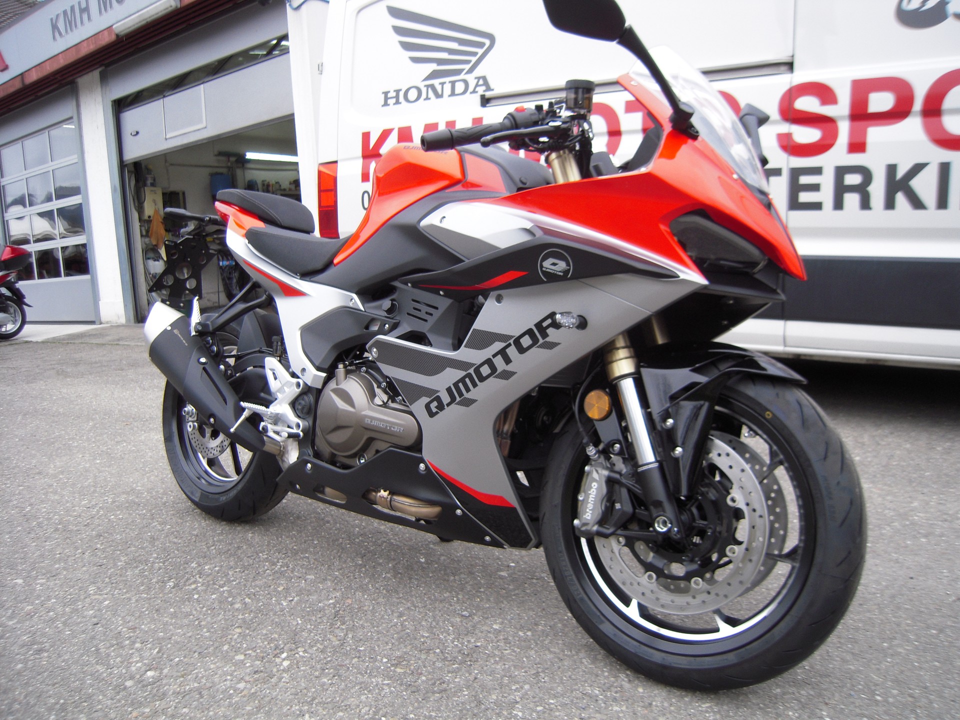 QJ SRK 600-image-1