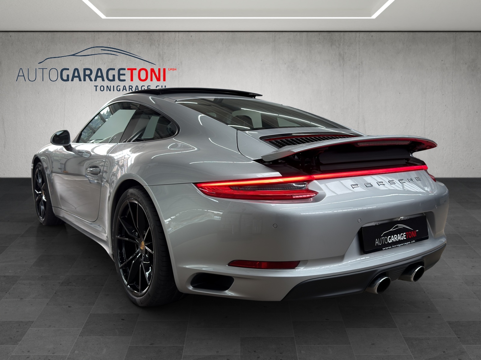 PORSCHE 911 Carrera 4 PDK-image-6