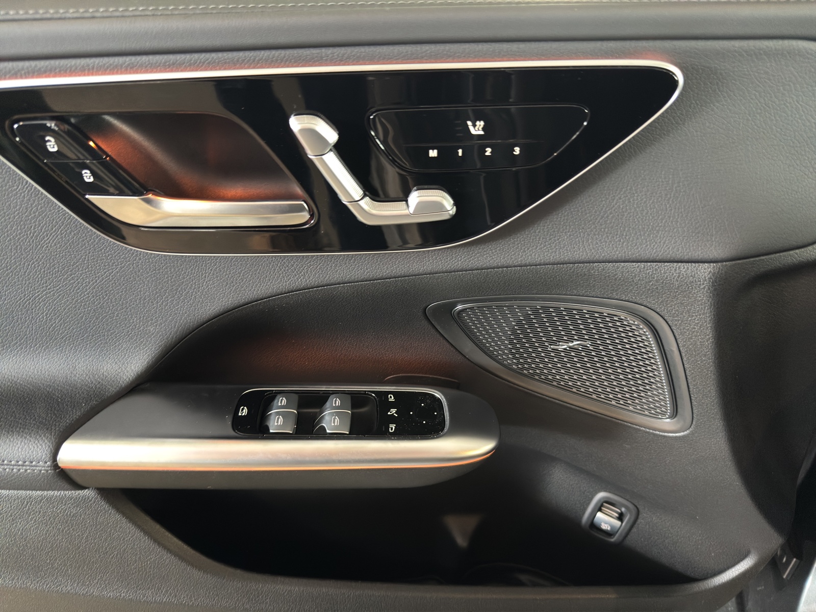 Image MERCEDES-BENZ C-300 C 300 T 4 Matic