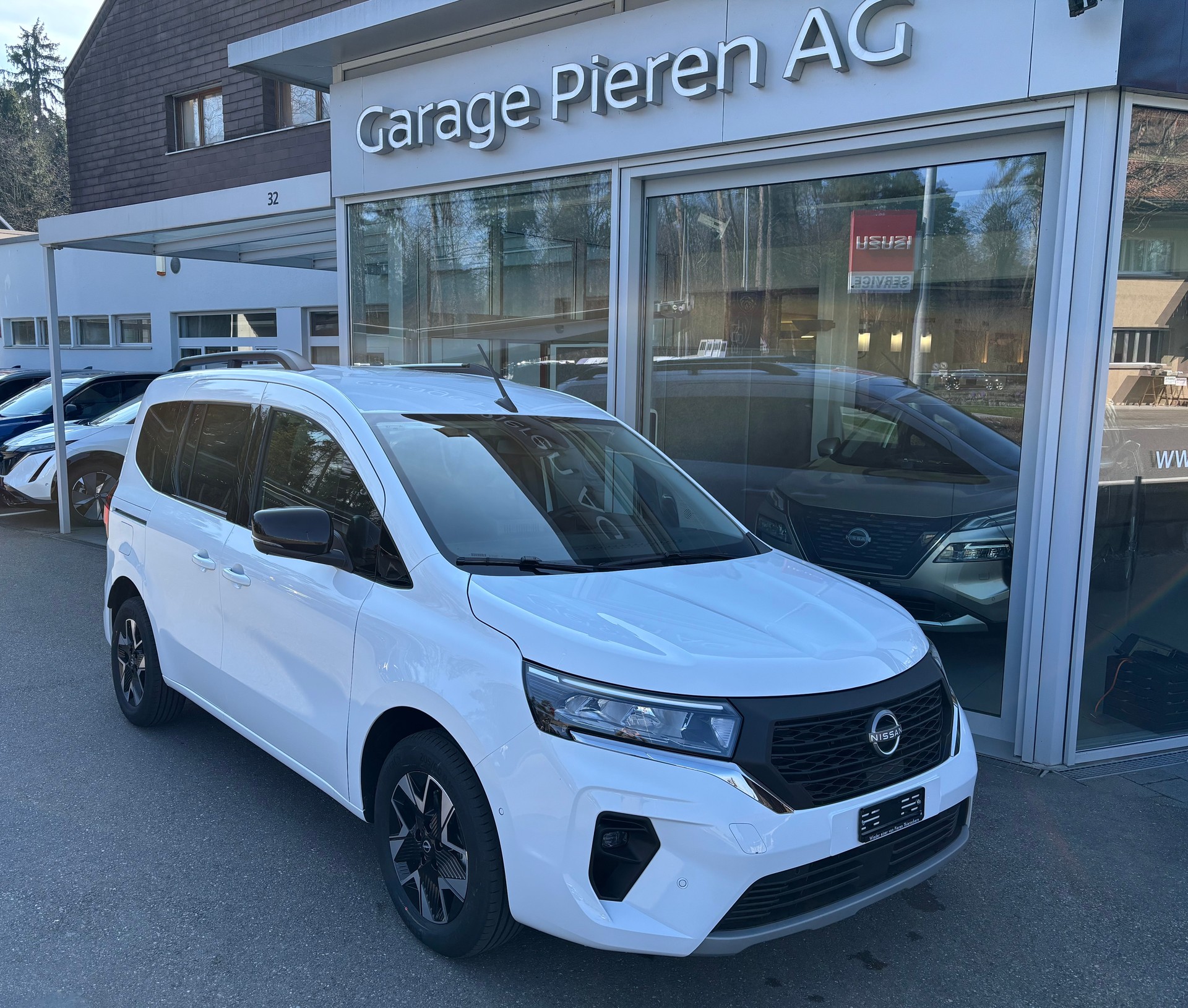 NISSAN Townstar Kombi L1 Tekna DCT-image-0