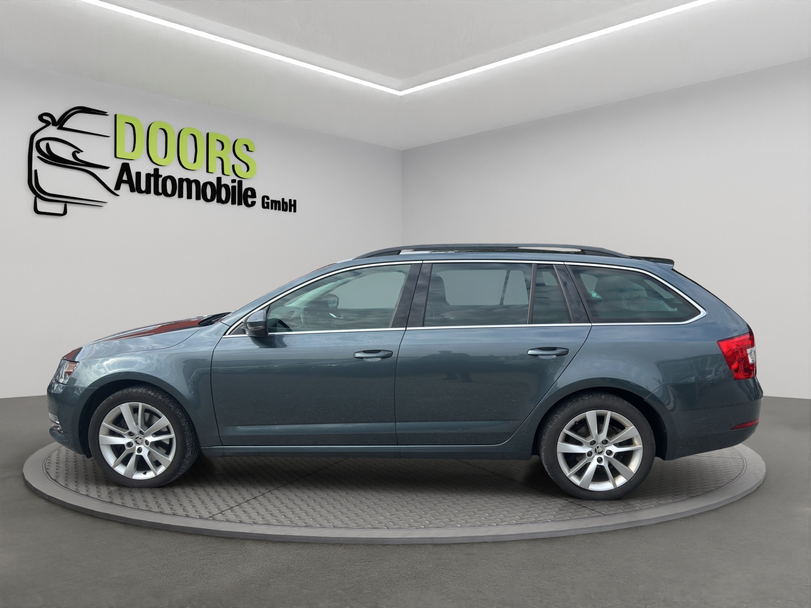 SKODA Octavia Combi 2.0 TSI Ambition 4x4 DSG-image-6