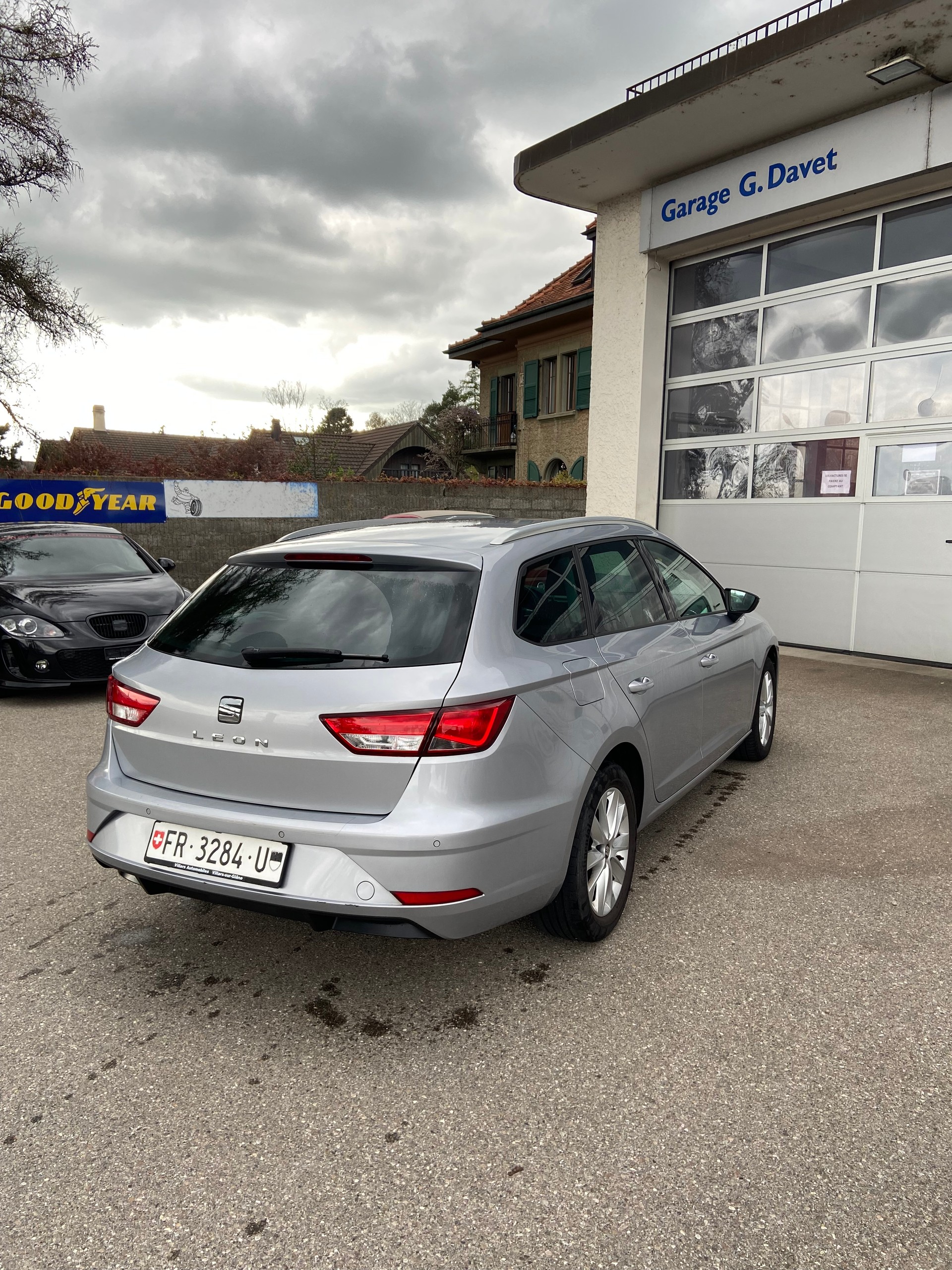 SEAT Leon ST 1.6 TDI CR Style DSG-image-2