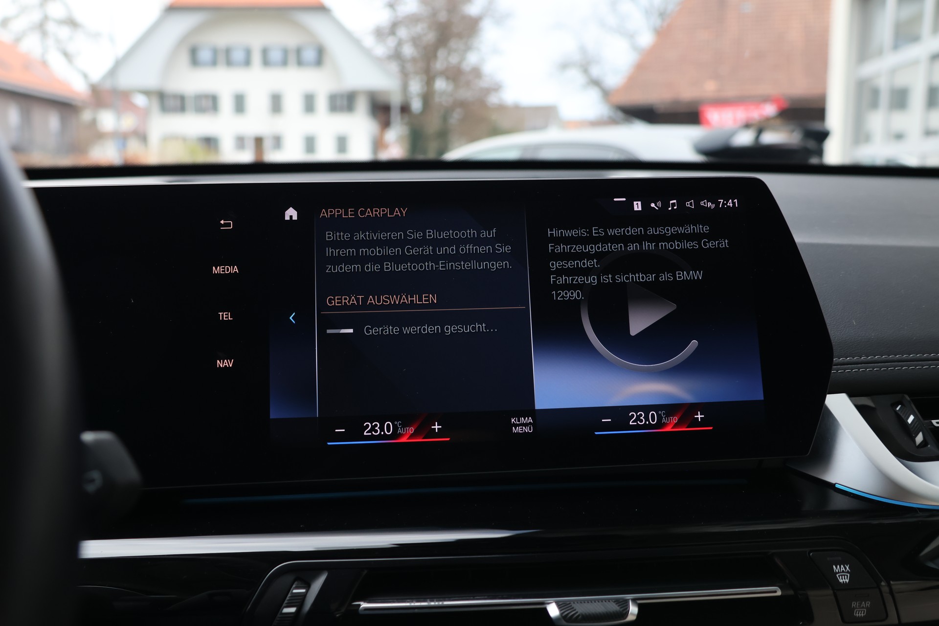 BMW X1 sDrive 18d xLine (CH) "FROZENGREY"-image-24