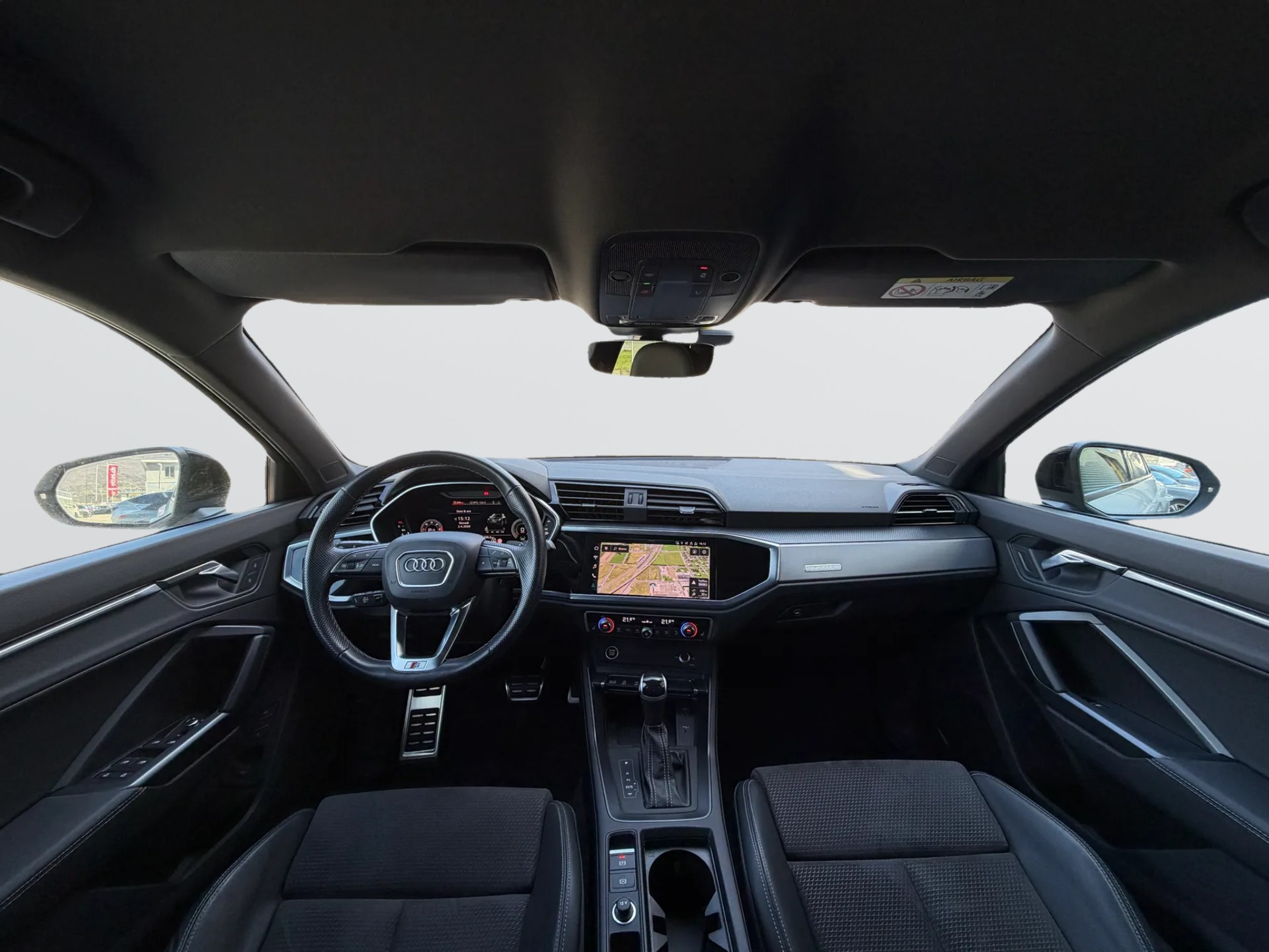 AUDI Q3 40 TDI S line quattro S-tronic-image-8