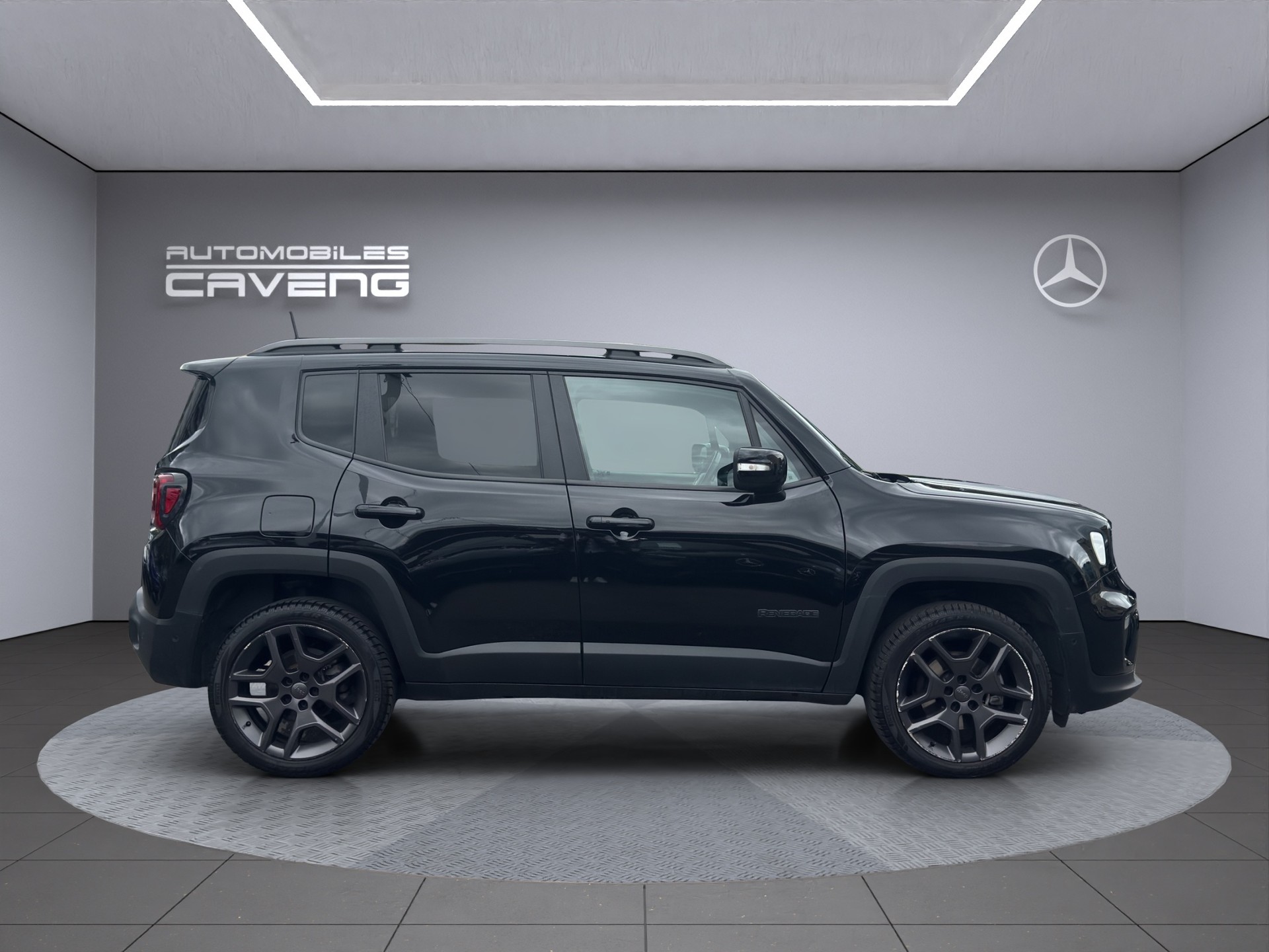 JEEP Renegade 1.3 Turbo Limited AWD-image-5