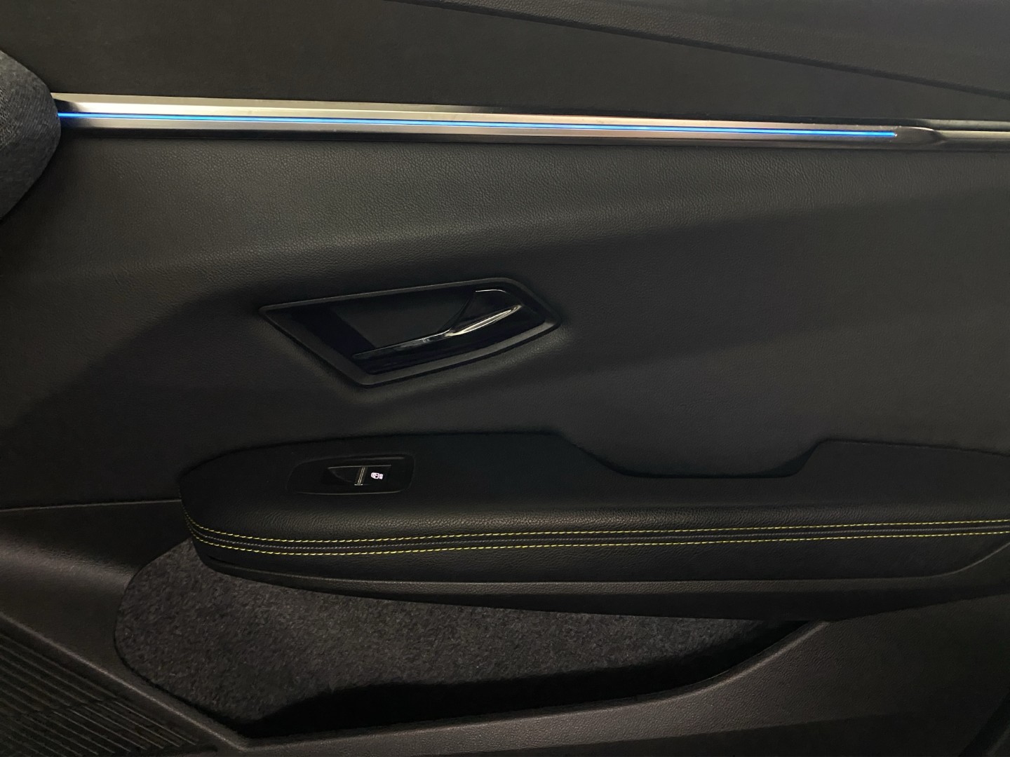 RENAULT Mégane E-TECH EV60 Techno-image-22