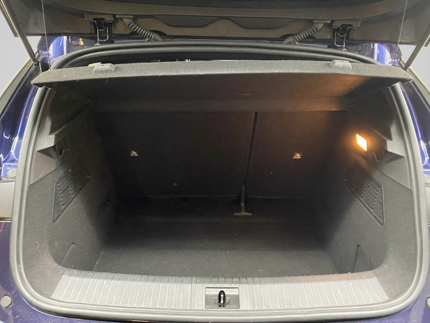 RENAULT Mégane E-TECH EV60 Techno-image-23