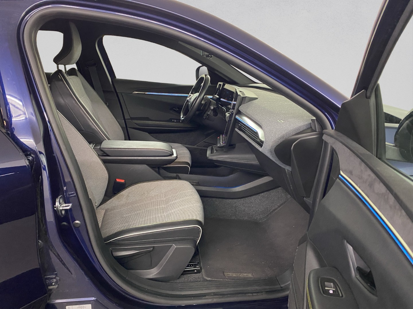 RENAULT Mégane E-TECH EV60 Techno-image-13