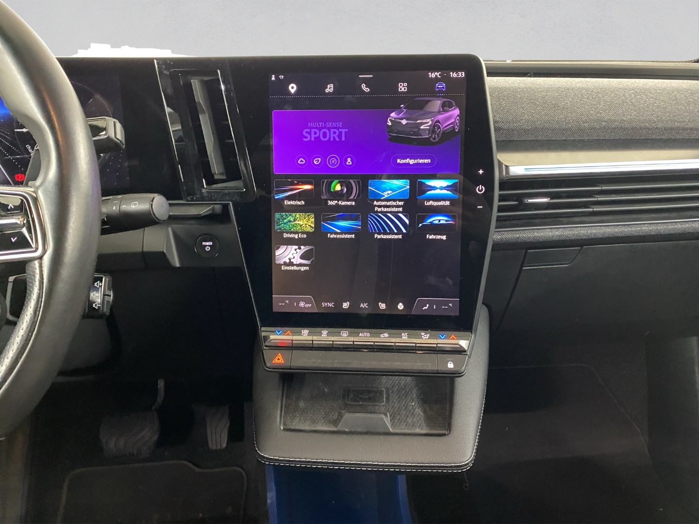 RENAULT Mégane E-TECH EV60 Techno-image-10