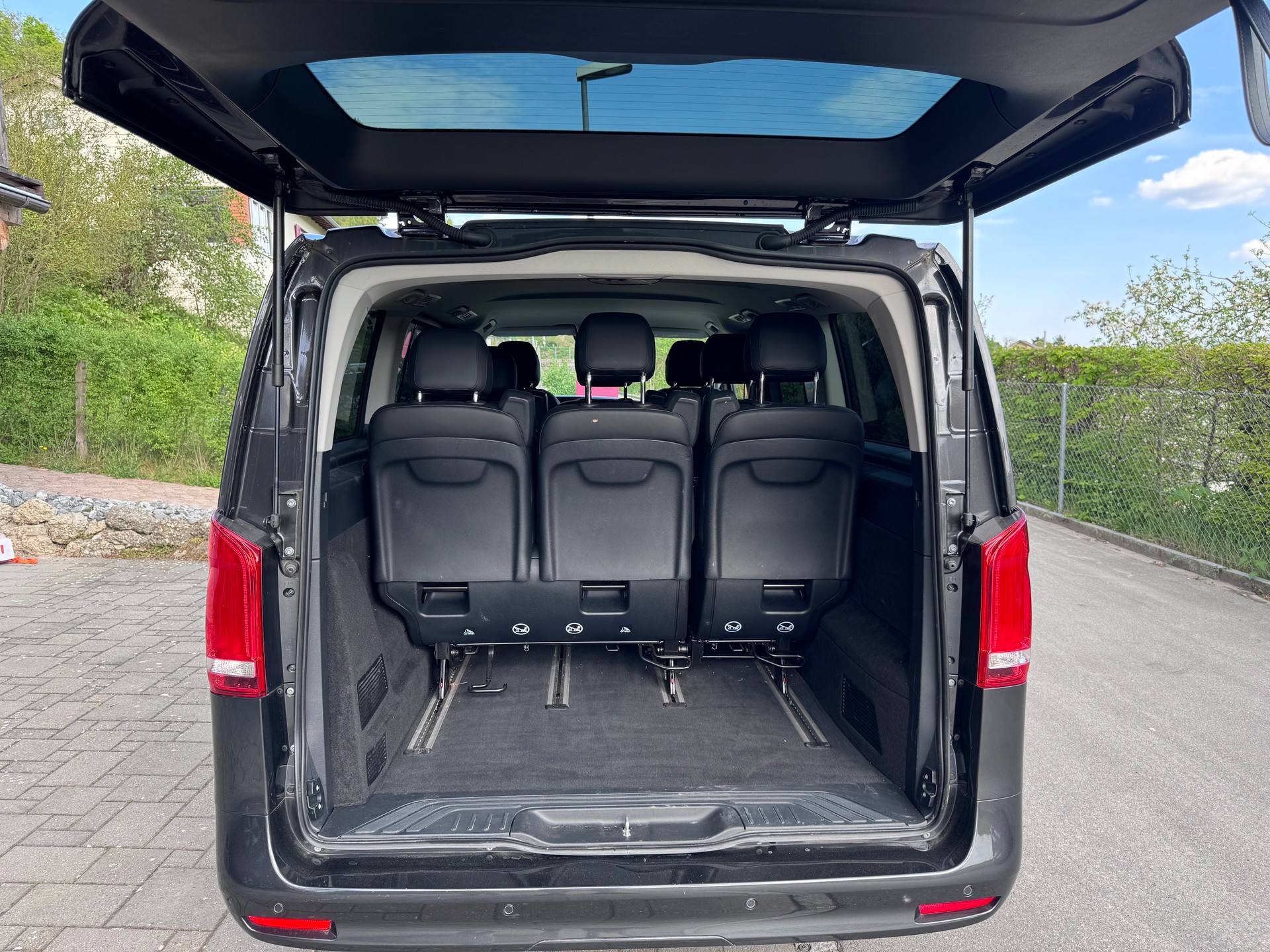 MERCEDES-BENZ Vito 116 CDI Lang Select Family Tourer 9G-Tronic-image-5
