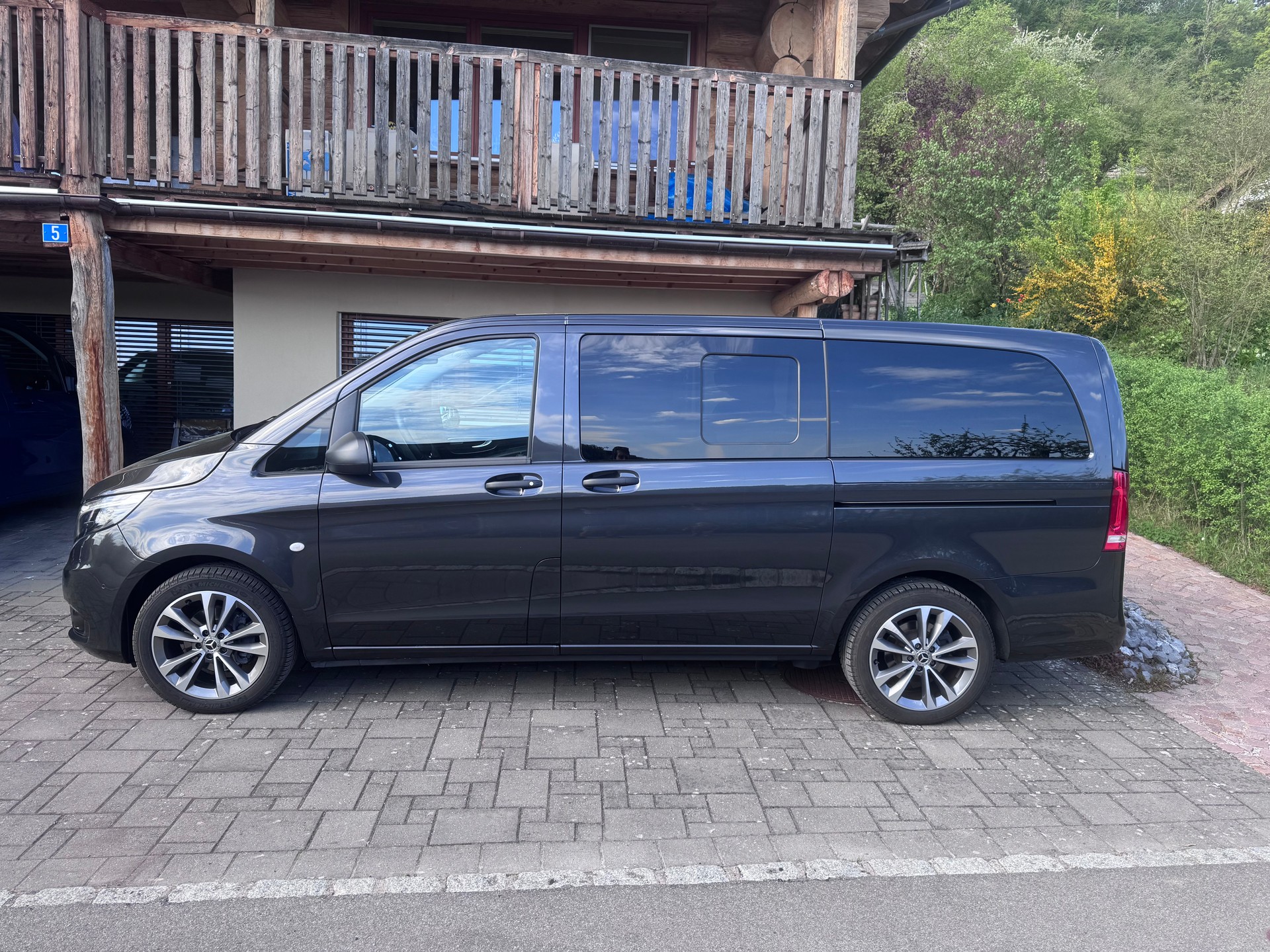 MERCEDES-BENZ Vito 116 CDI Lang Select Family Tourer 9G-Tronic