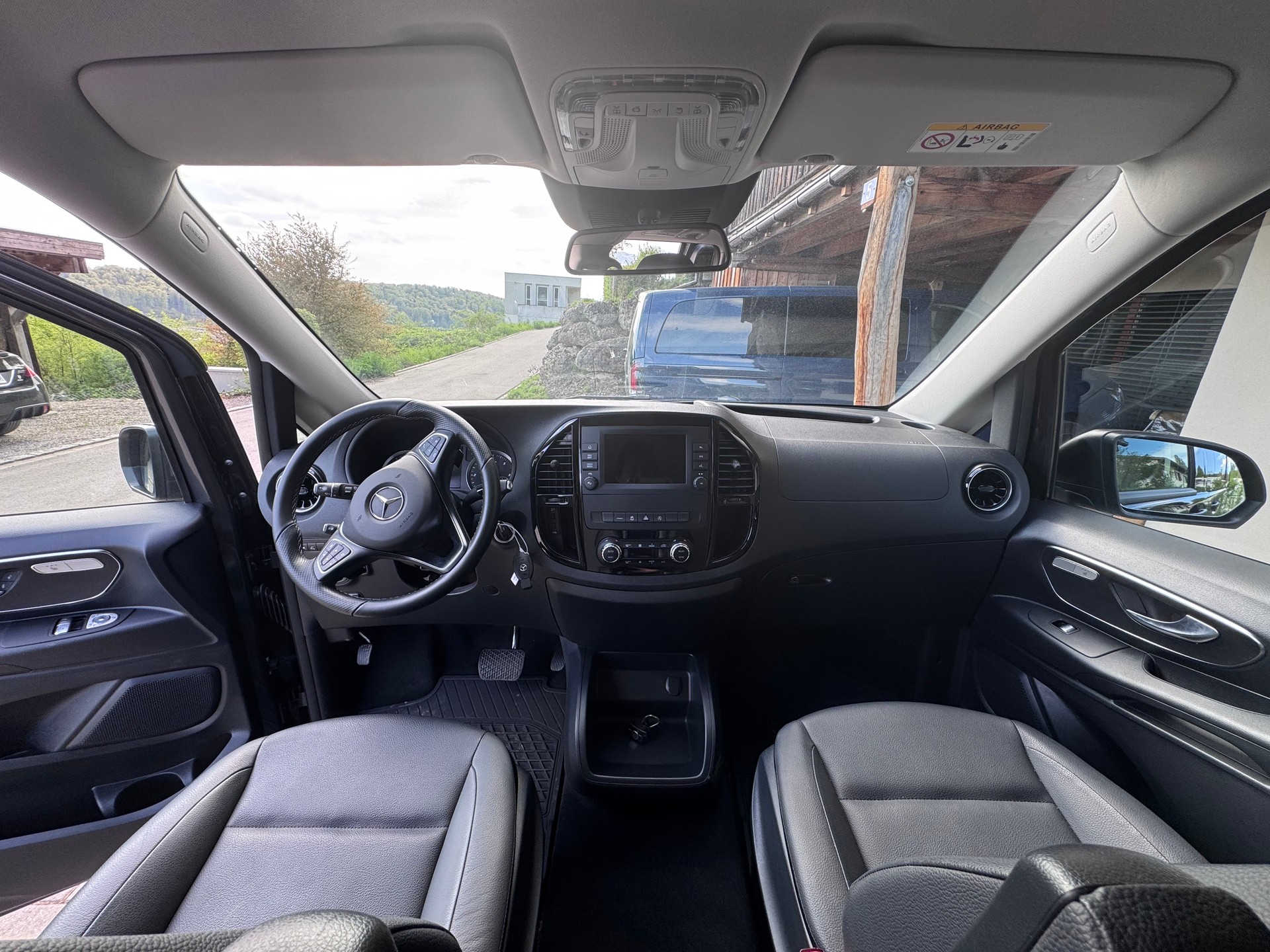 MERCEDES-BENZ Vito 116 CDI Lang Select Family Tourer 9G-Tronic-image-3